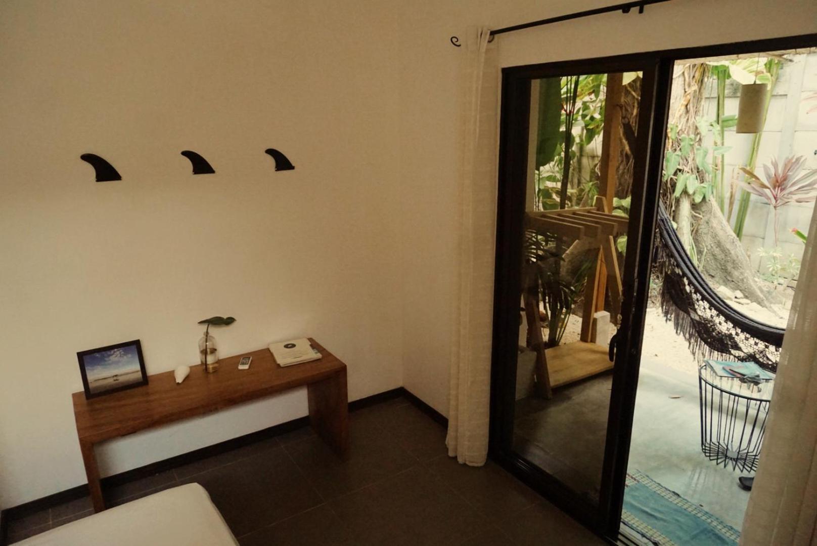 El Chante Surf House Hotel