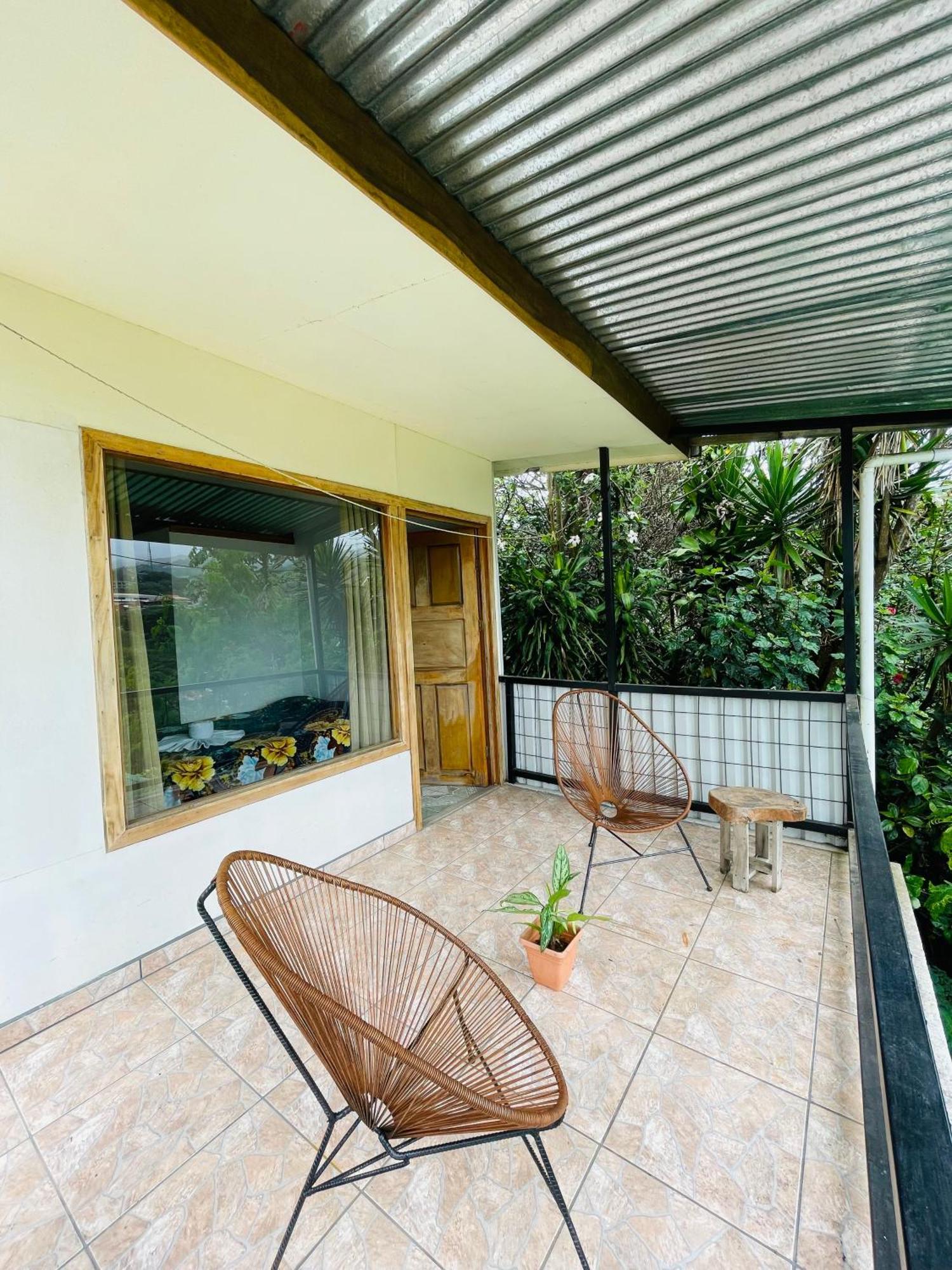 Bed & Breakfast Cabinas Nuestra Kasa