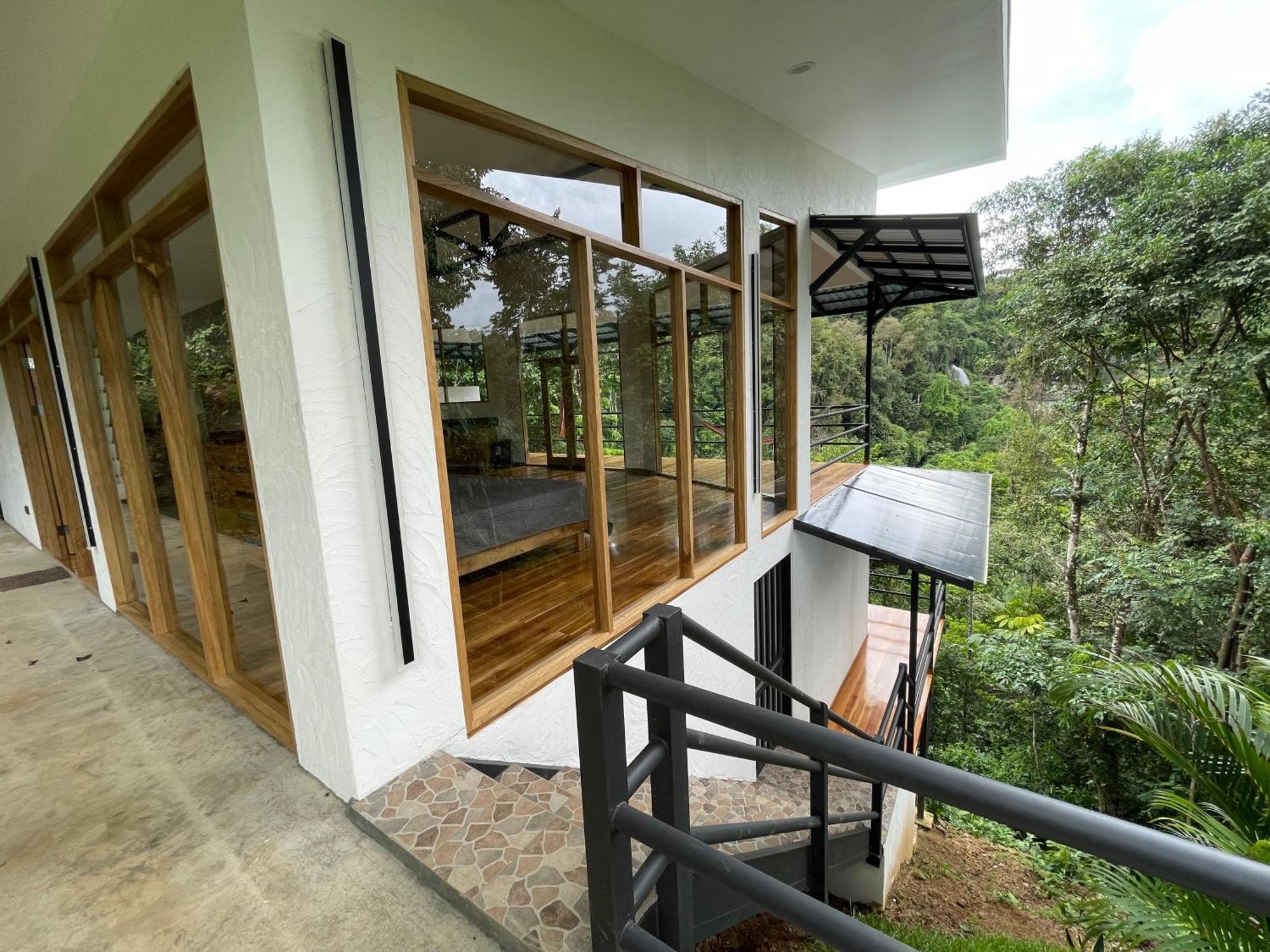 Cascada Elysiana Lodge Platanillo
