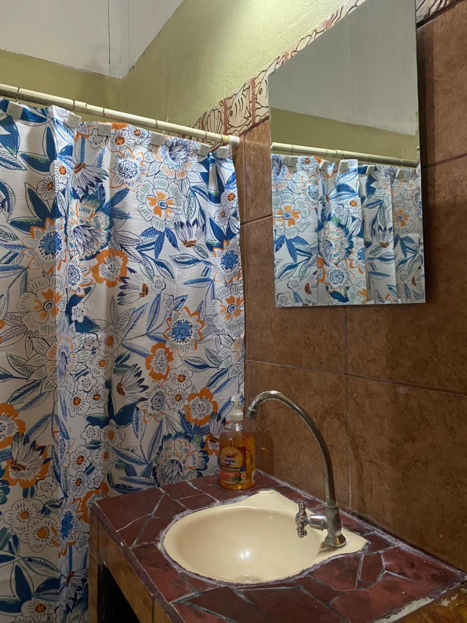 Guest house Mauras Tropical Mini & Tours