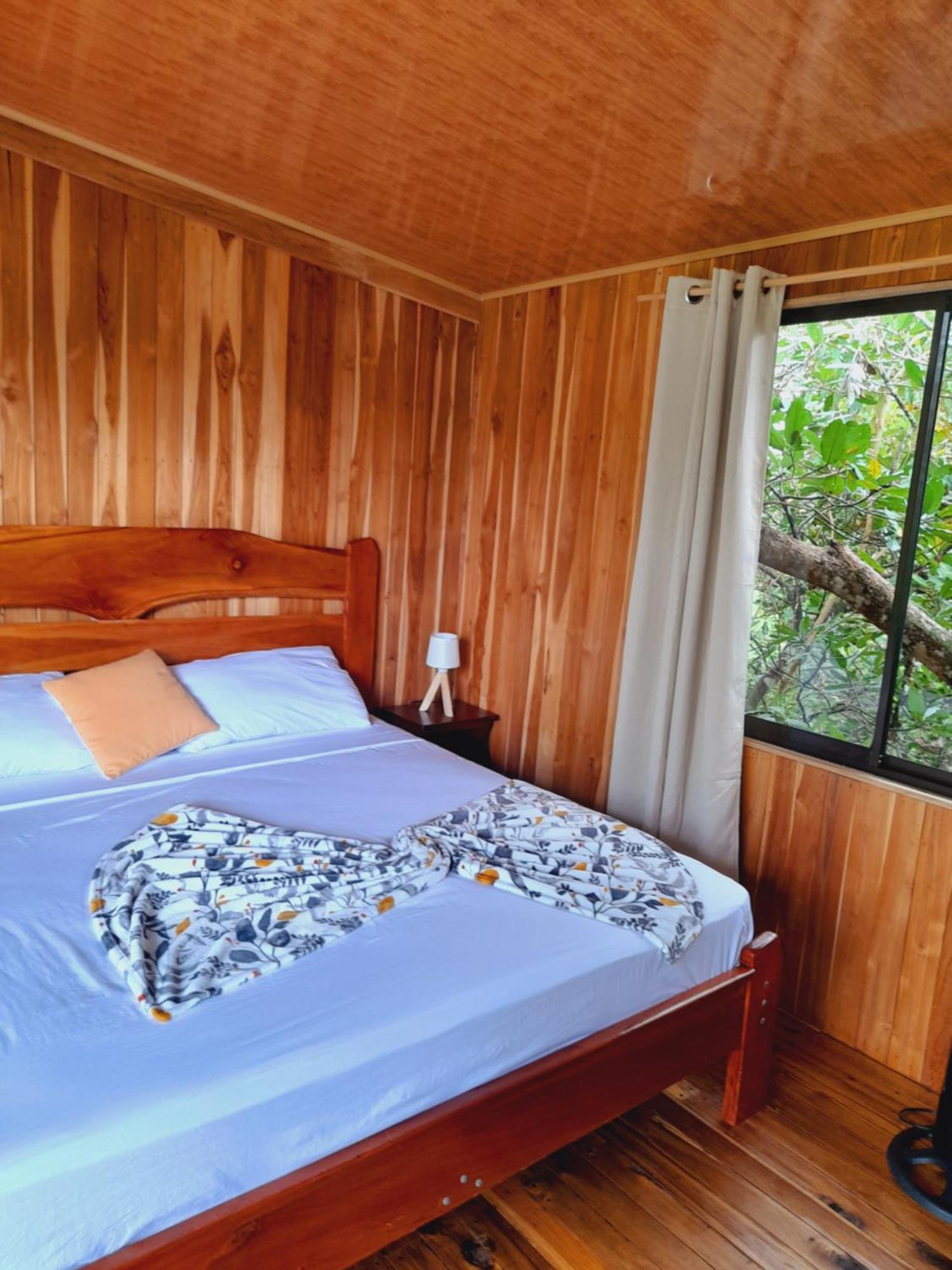 Onca Tours & Treehouses Lodge