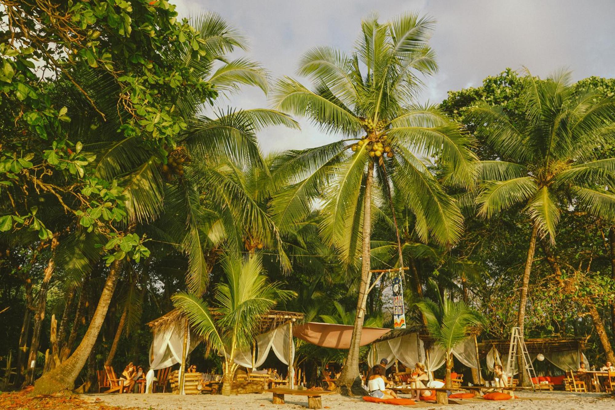 Ranchos Itauna Lodge Playa Santa Teresa (Puntarenas)