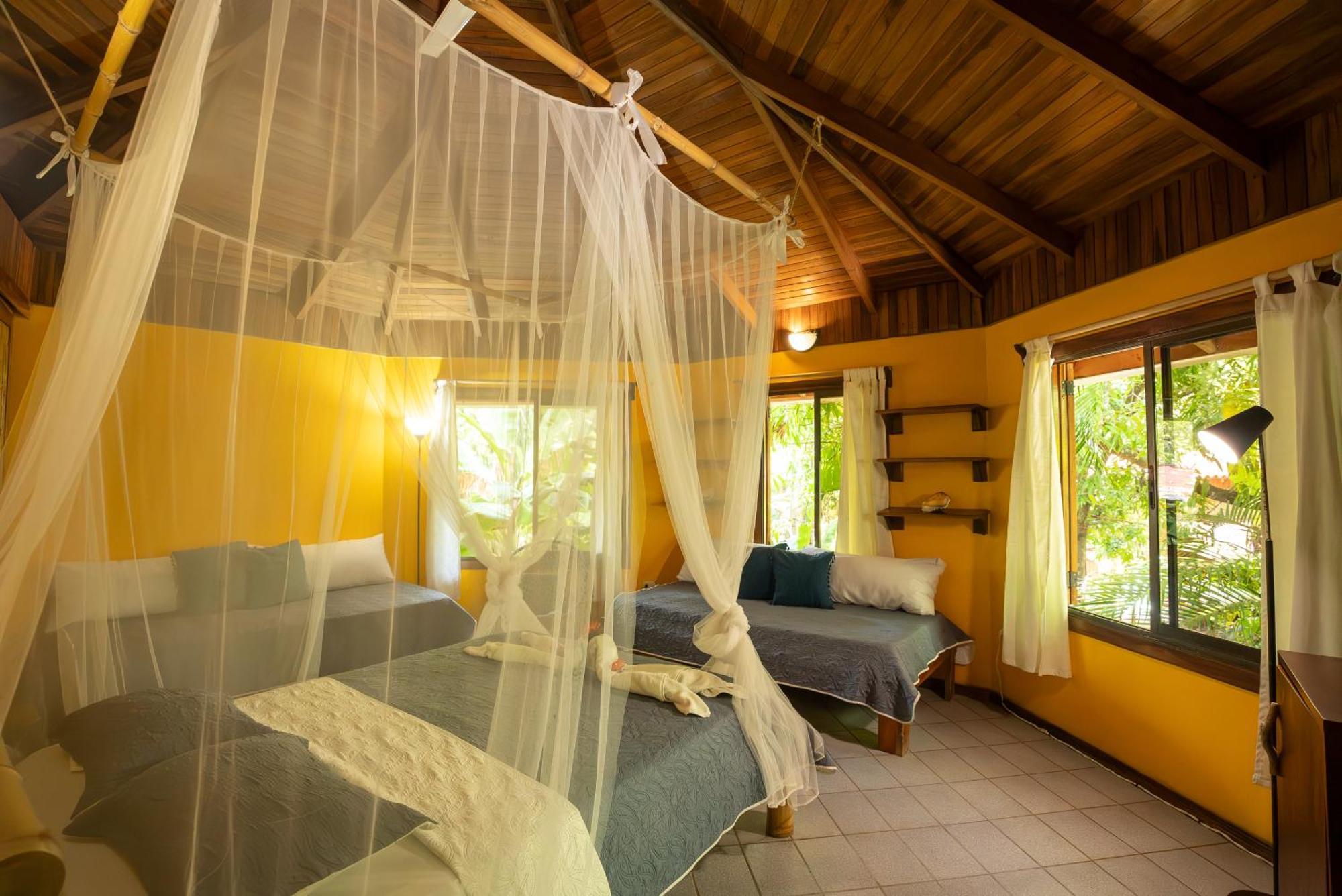 Lodge Ranchos Itauna Playa Santa Teresa (Puntarenas)