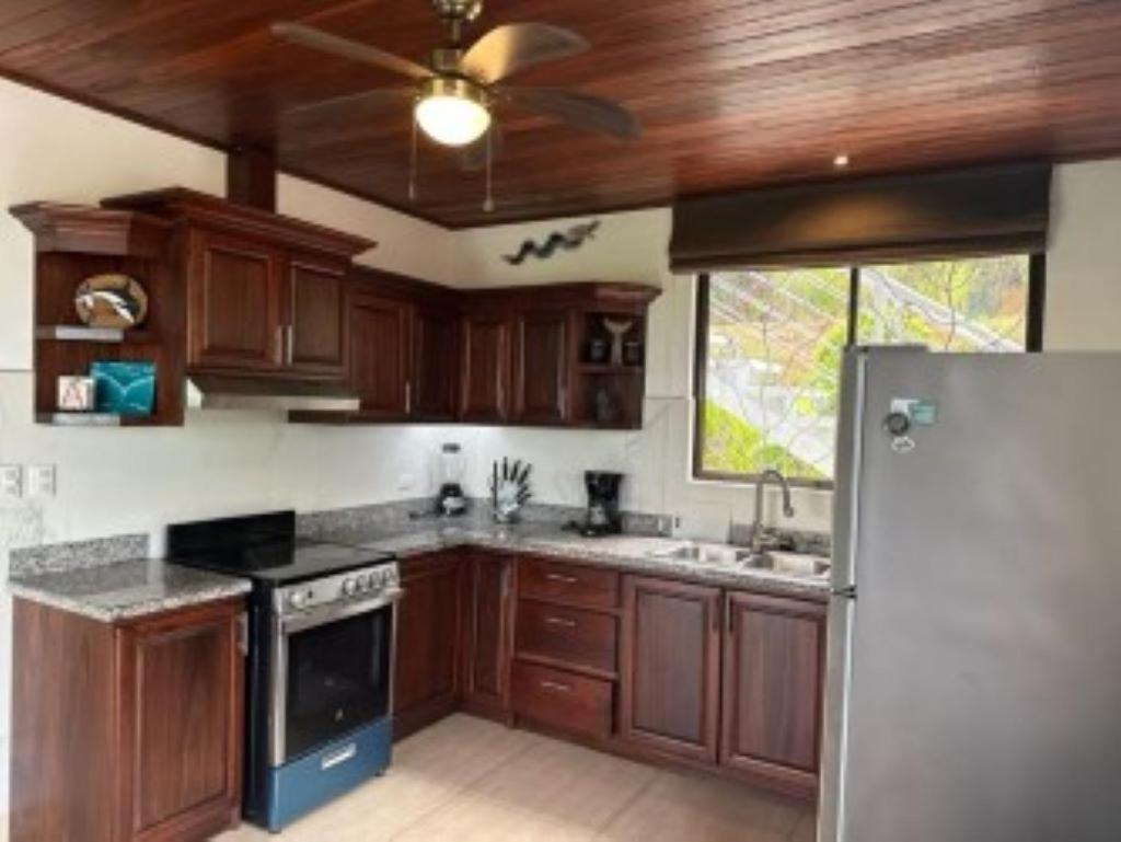 Lambeau 3 Ocean View - 2br 3 Ba Uvita