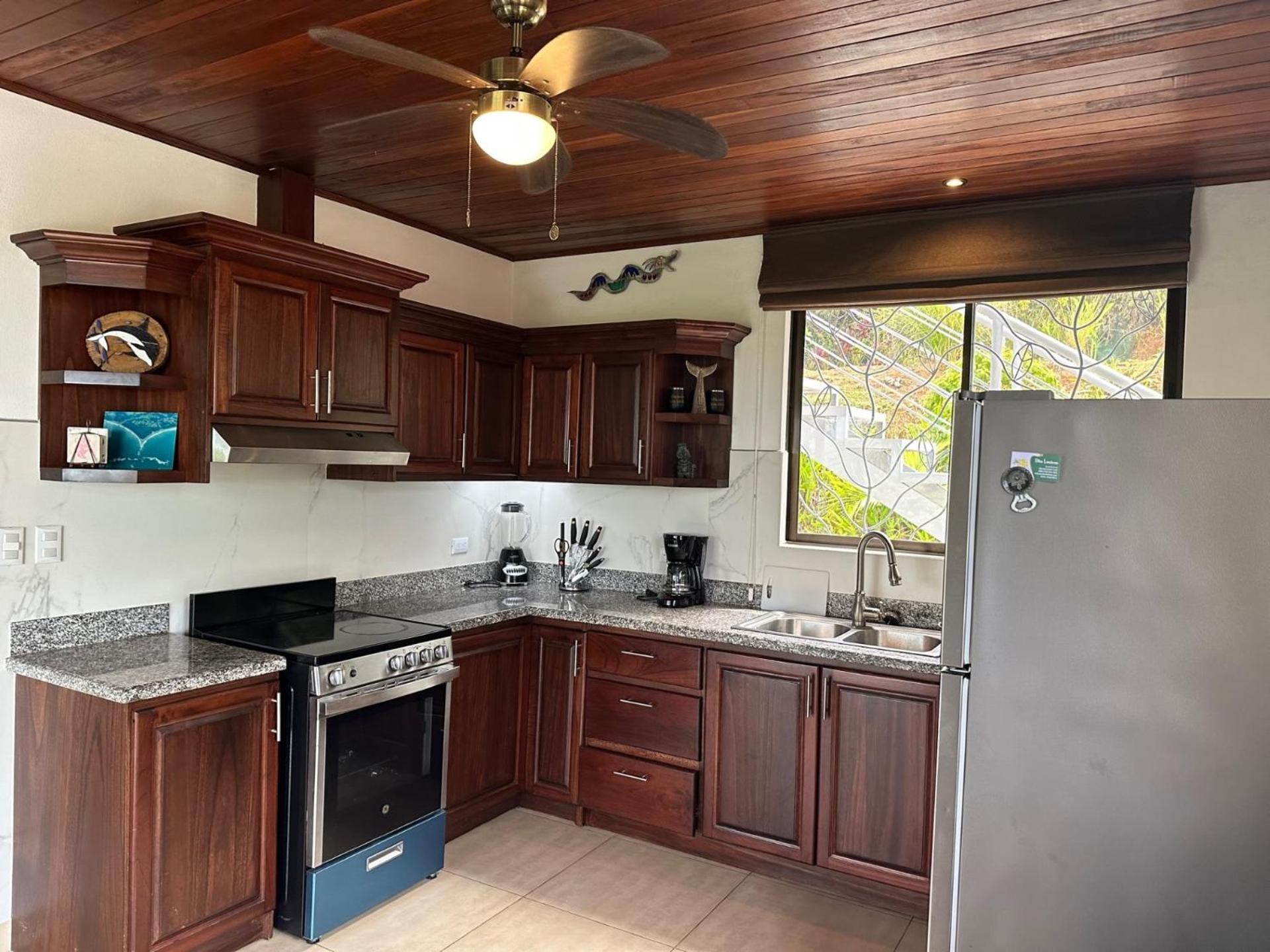 Lambeau 3 Ocean View - 2br 3 Ba Villa *