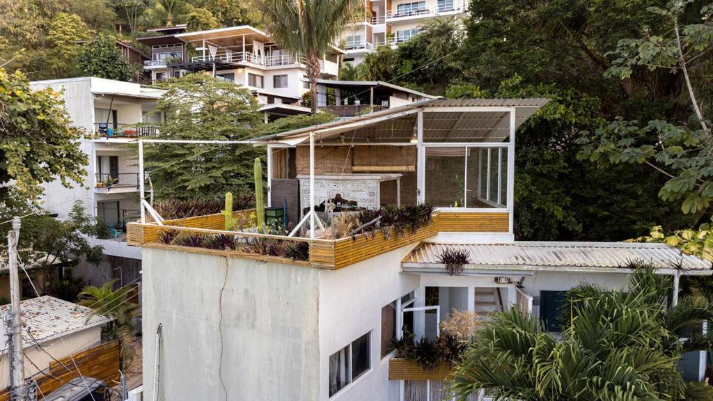 Lodge Griss & Playa Santa Teresa (Puntarenas)