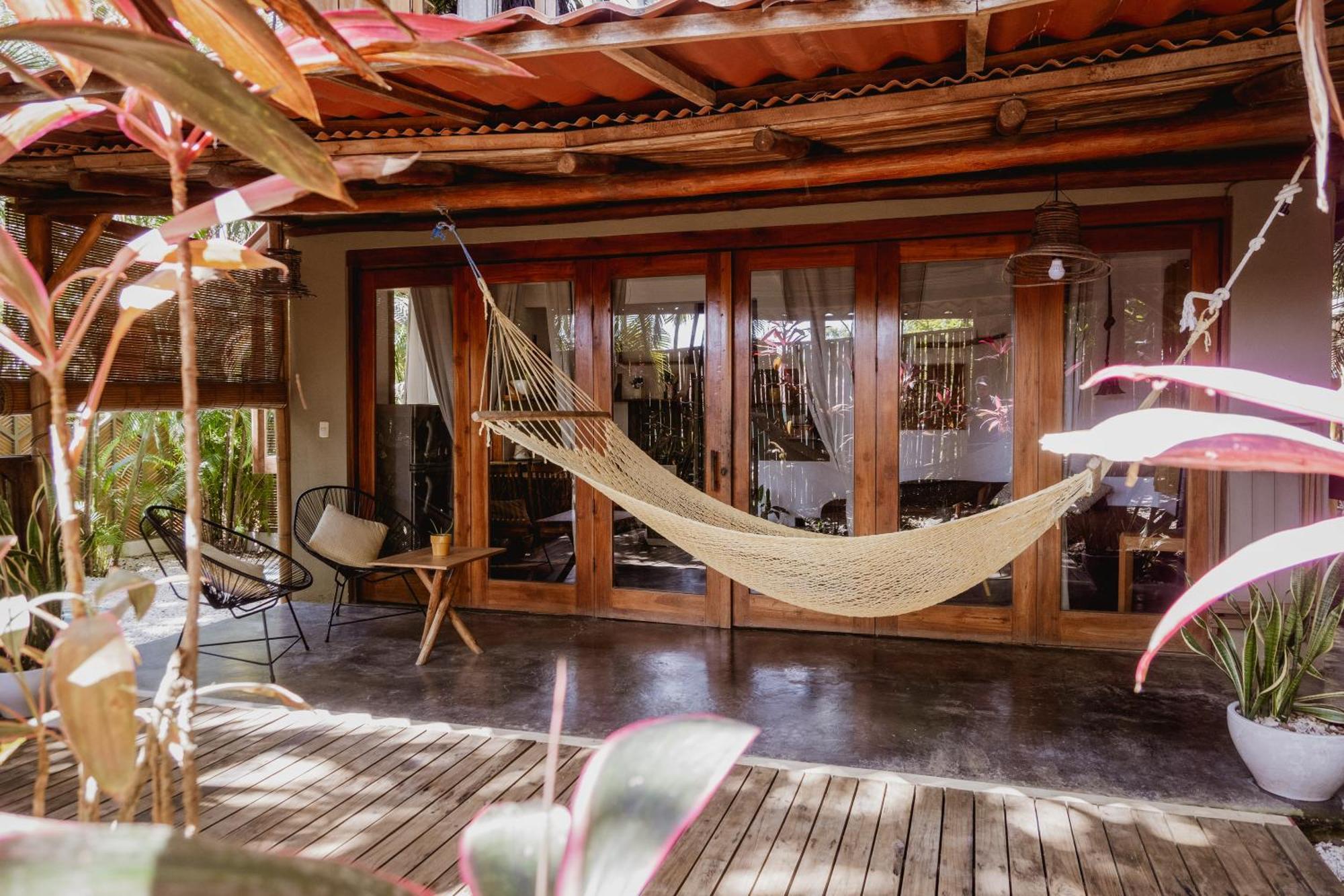 Lodge Griss & Playa Santa Teresa (Puntarenas)