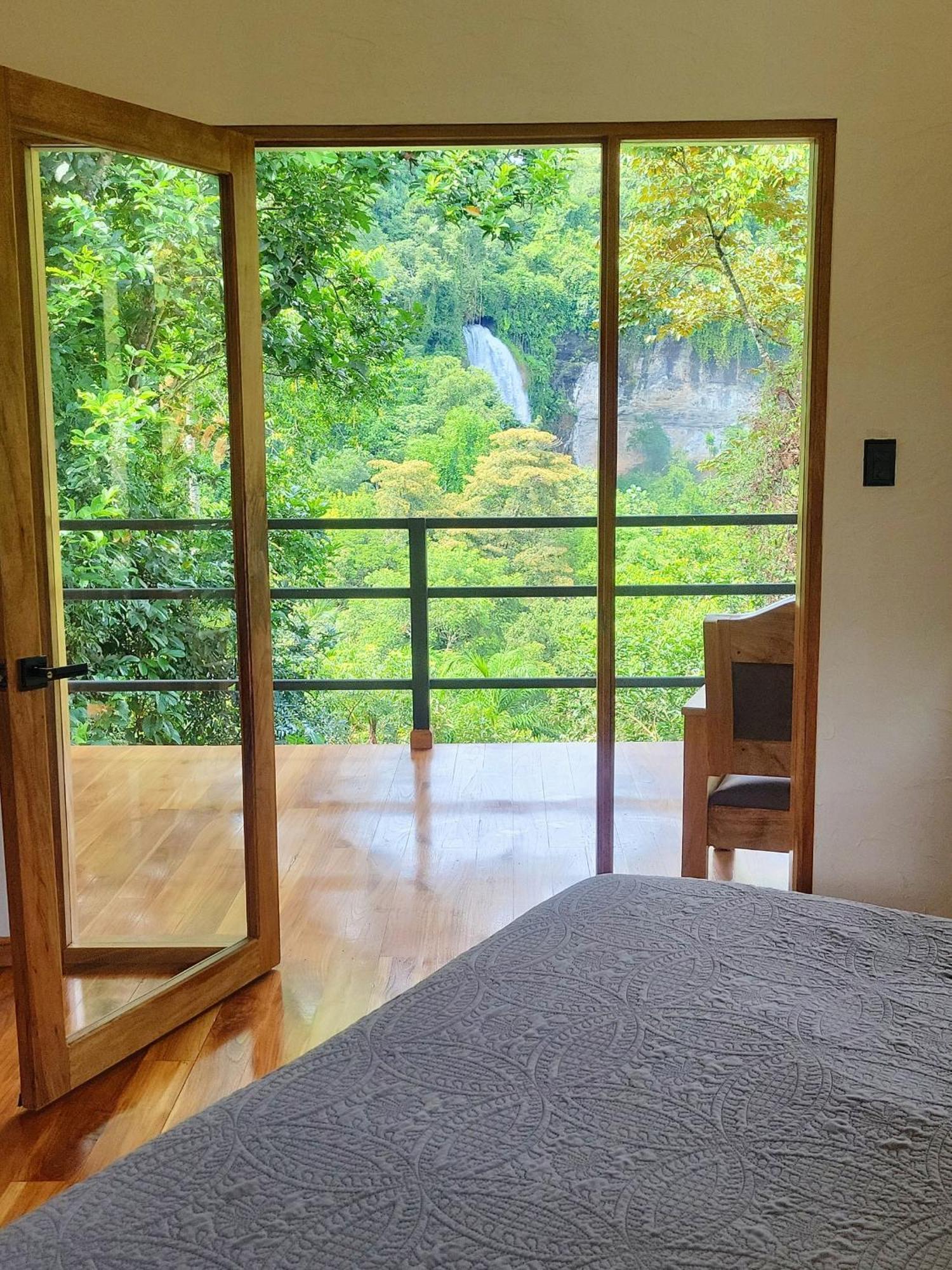 Cascada Elysiana Lodge *