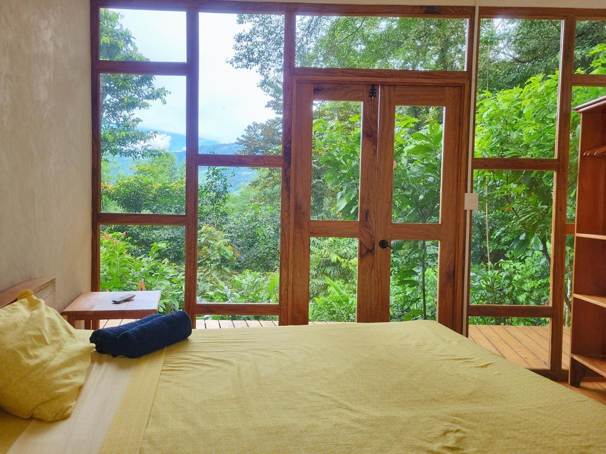 Cascada Elysiana Lodge Platanillo