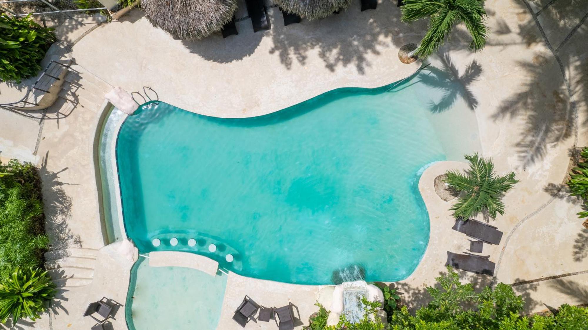 Hotel Banana 3*