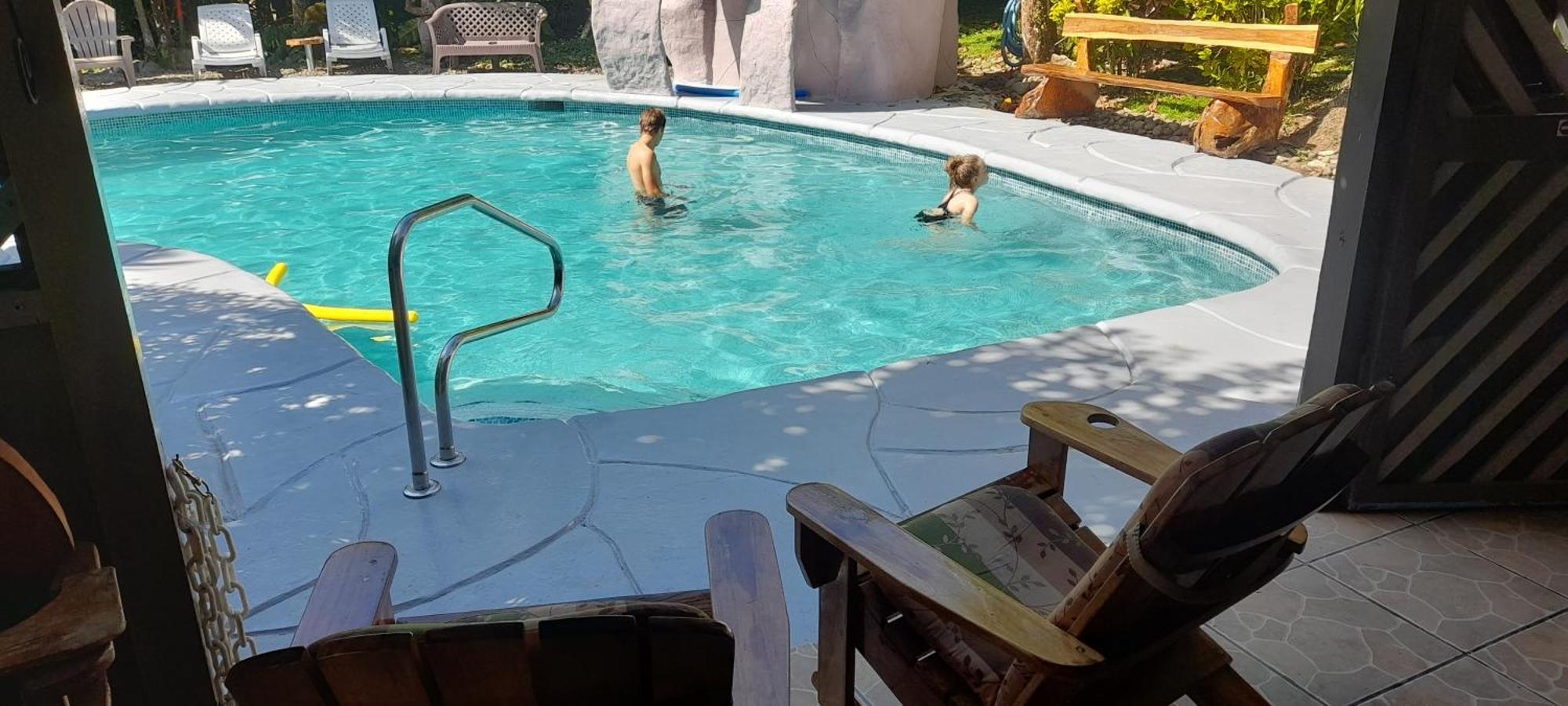 Bed & Breakfast Hotel El Colibri Rojo - Cabinas - Le Colibri Rouge