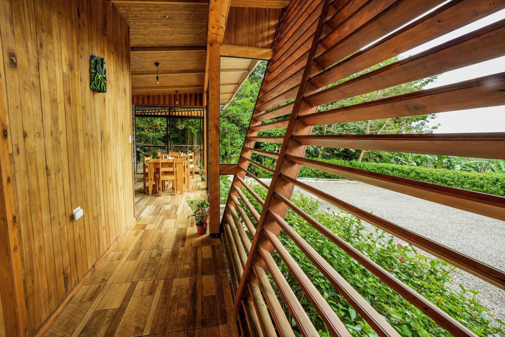 Tityra Lodge Monteverde