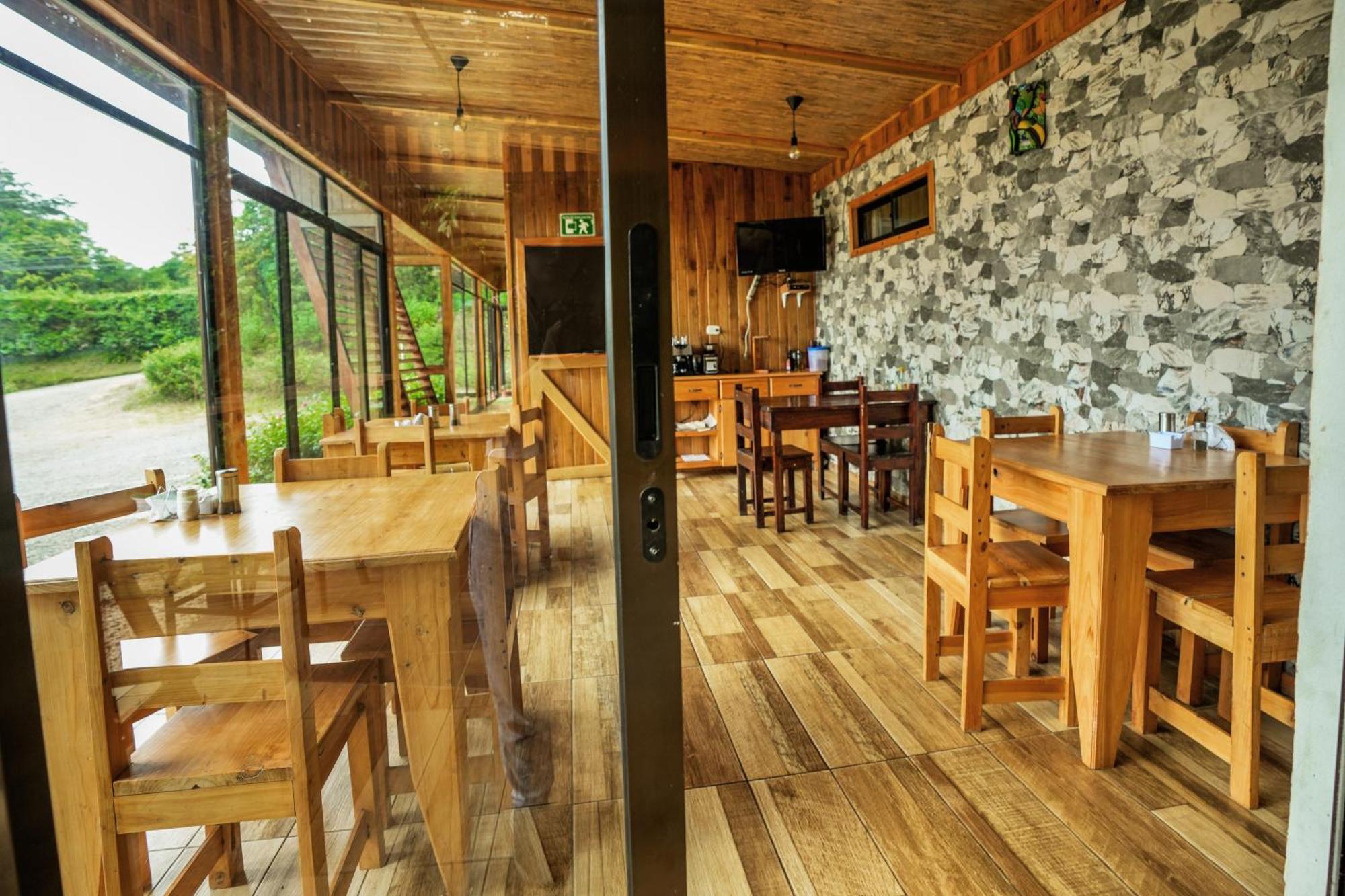 Tityra Lodge Monteverde