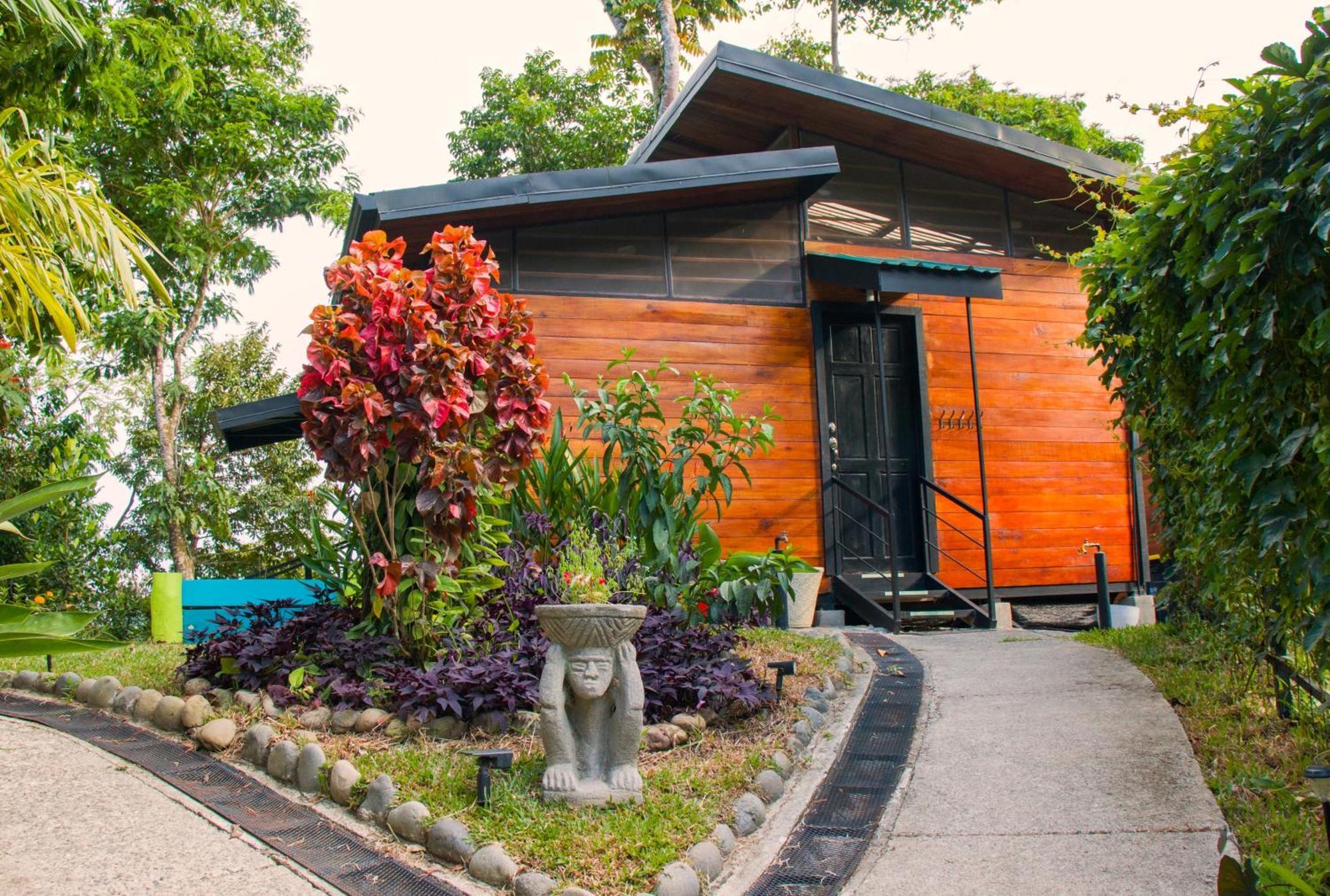 Aparthotel Selva Madre Eco-sanctuary Cahuita