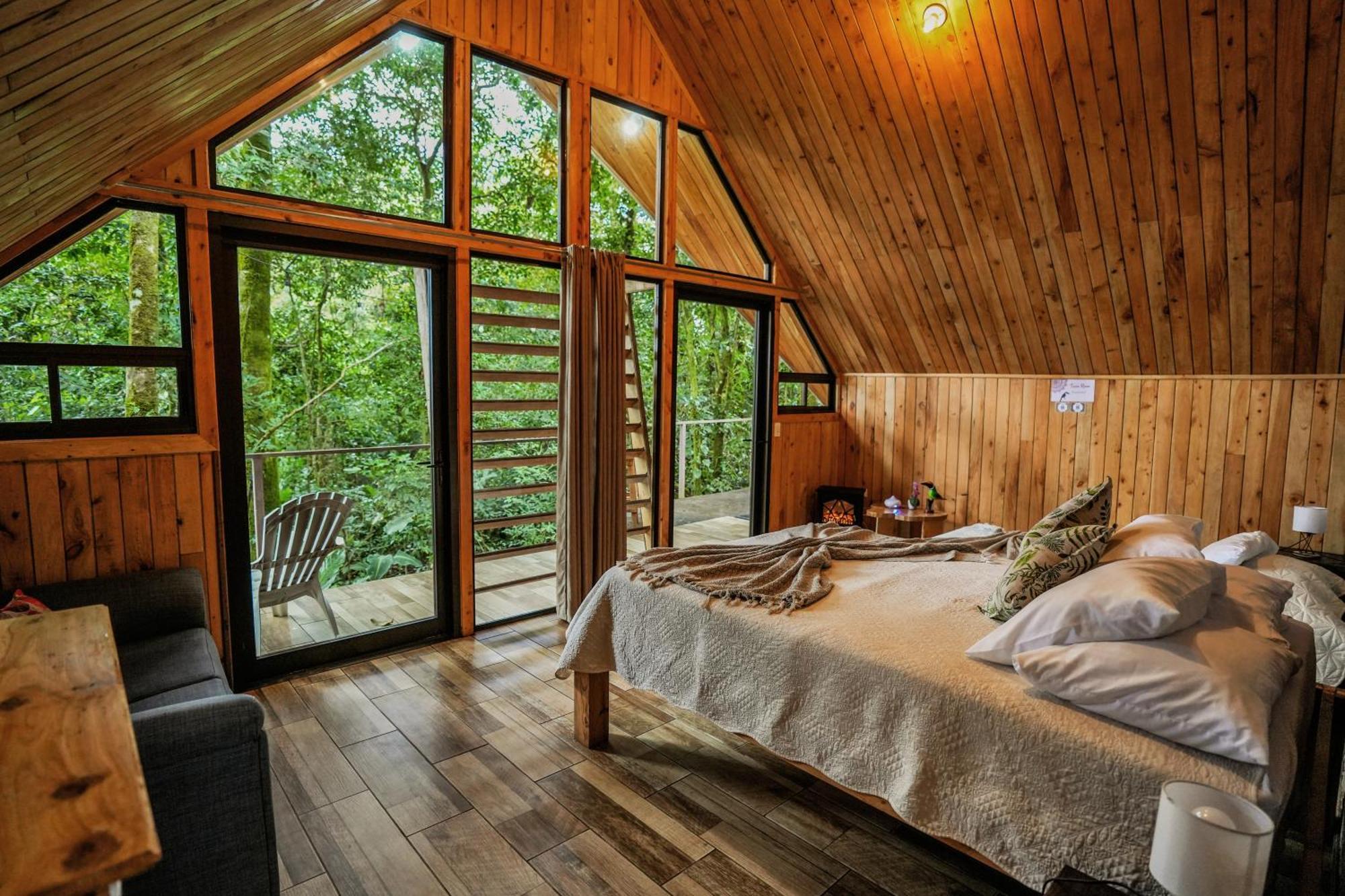 Tityra Lodge Monteverde