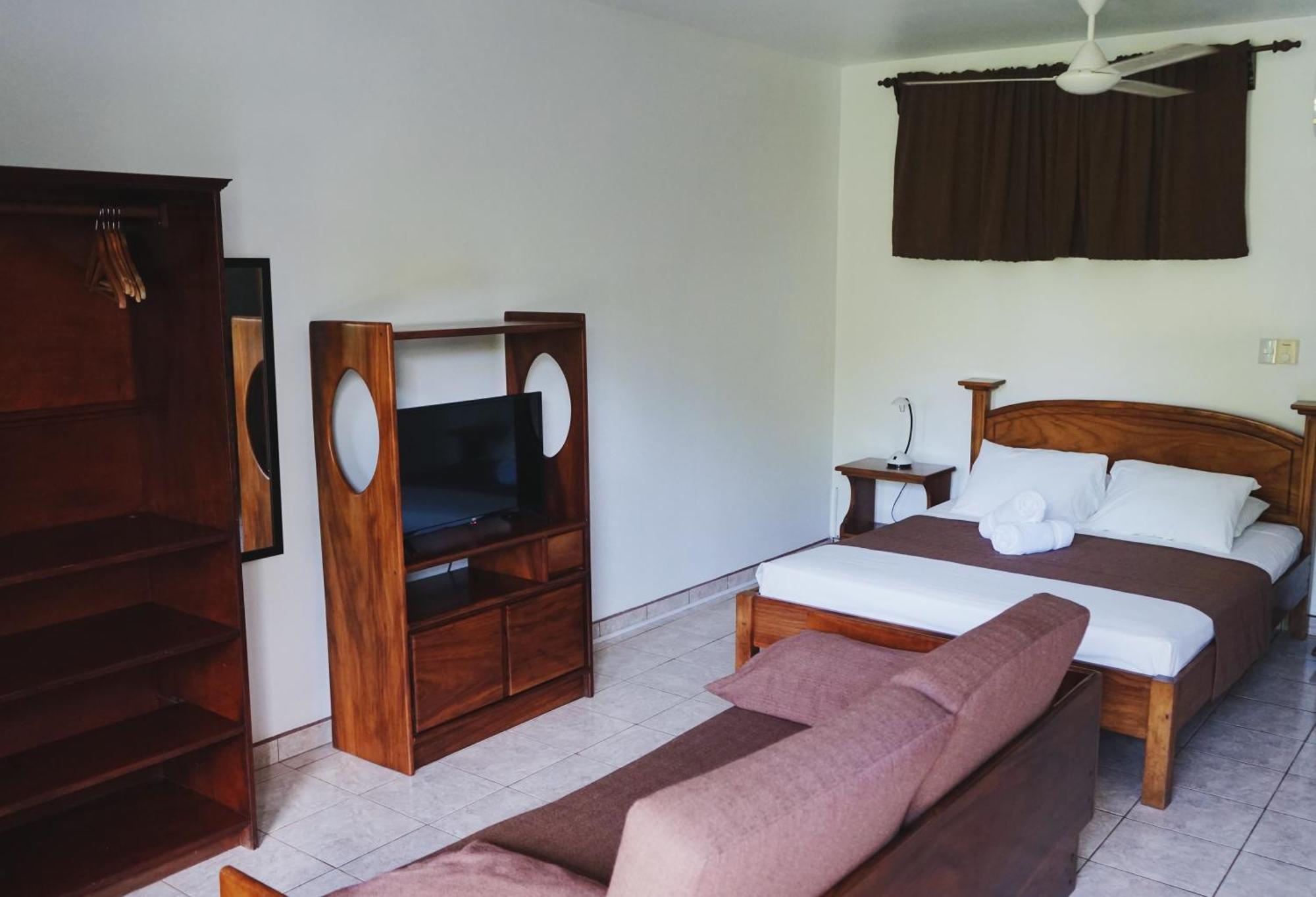 Del Sol Hotel