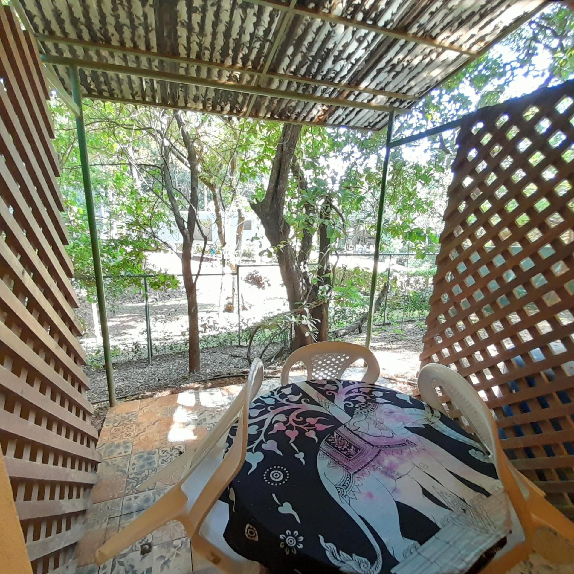 Hotel Cabinas La Playa