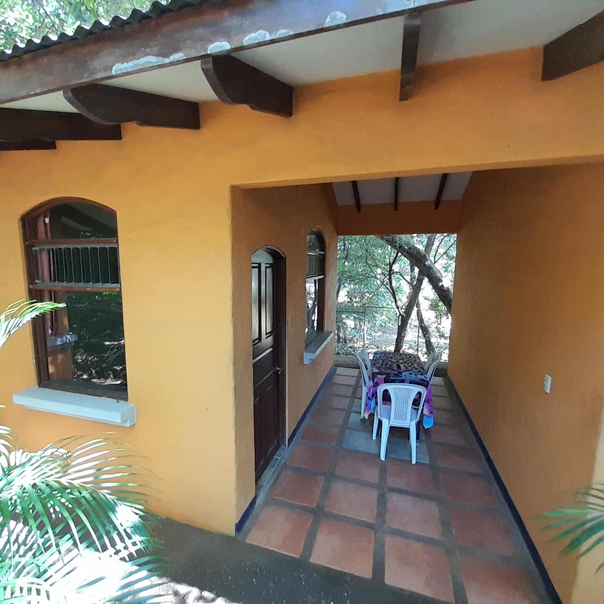 Cabinas La Playa Hotel