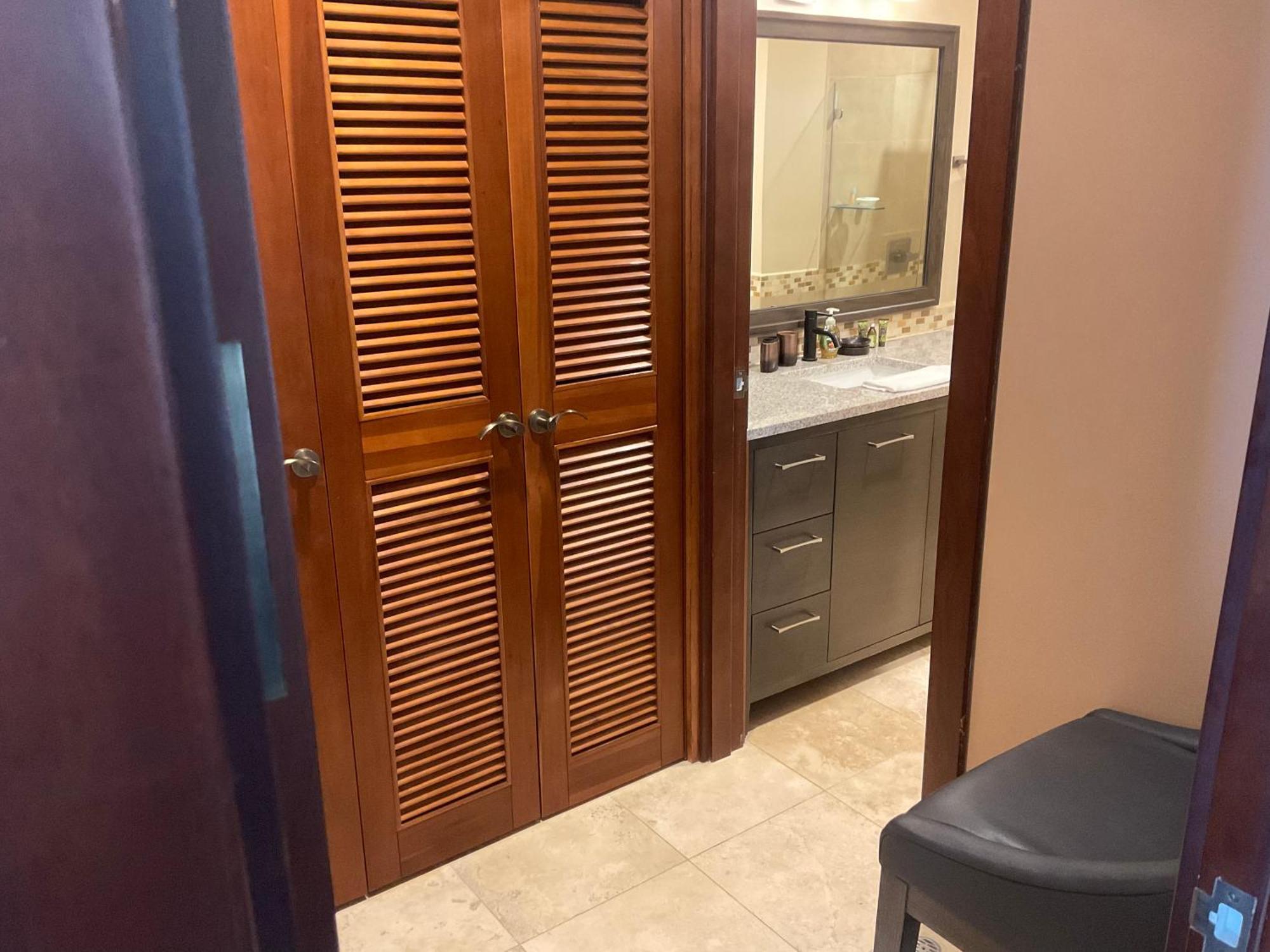 Oceanfront #1119 In A Luxury Apartment