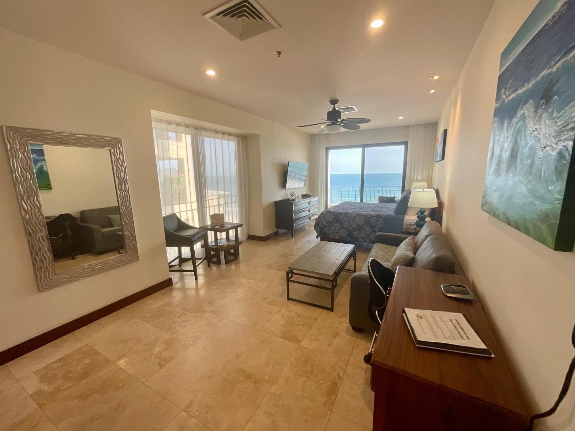 Apartment Oceanfront #1119 In A Luxury