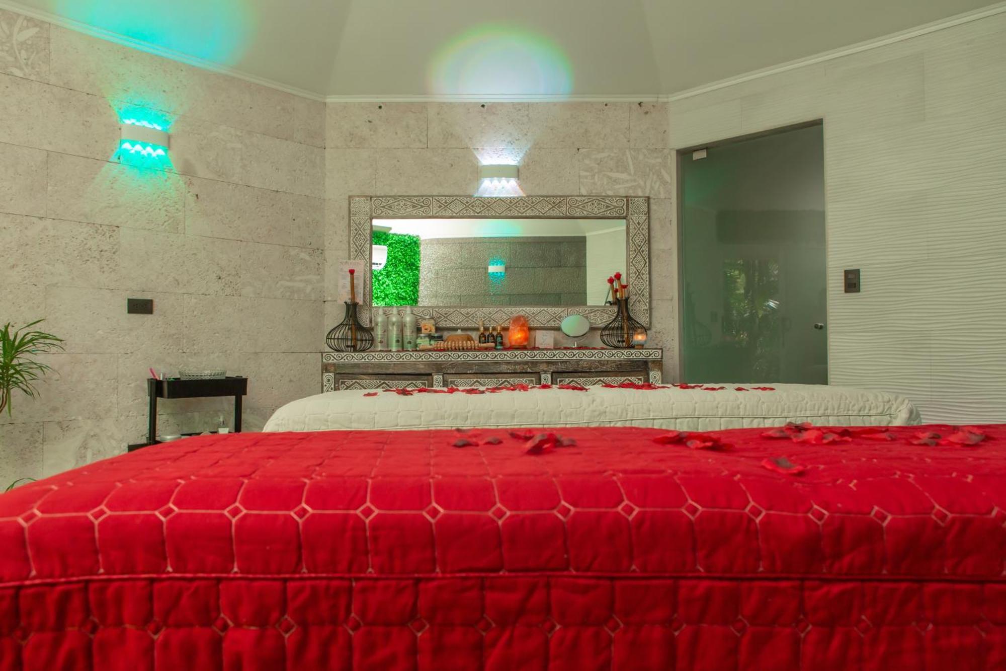 Leyenda Boutique & Spa 4*