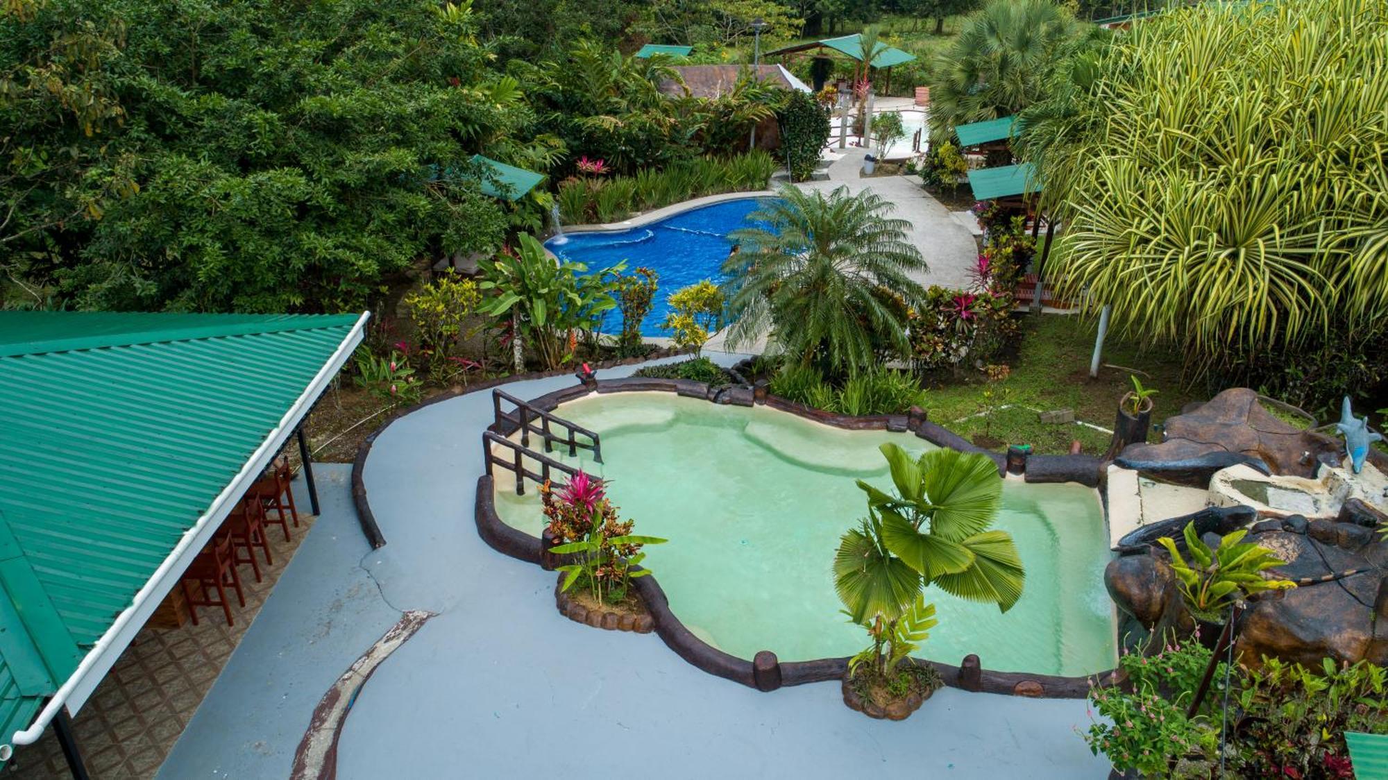 & Hot Springs Sueno Dorado *