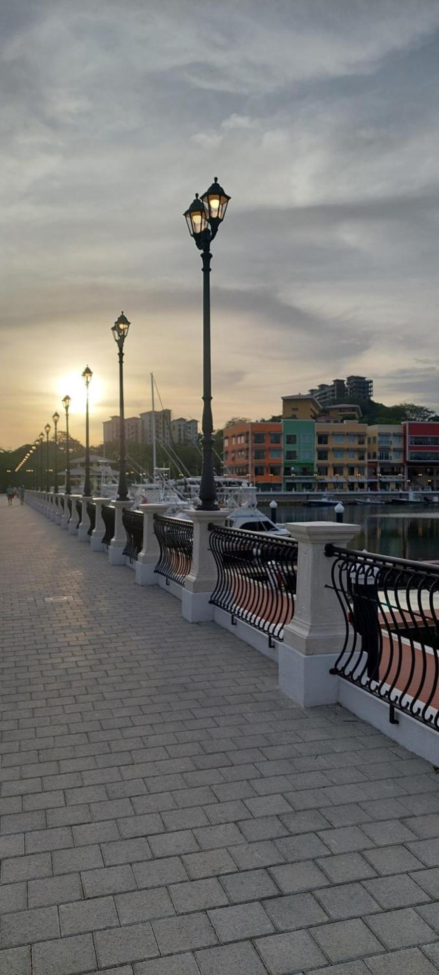 Catalinas Loft - For Up To 4 People Just Steps From The Apartment Playa Danta