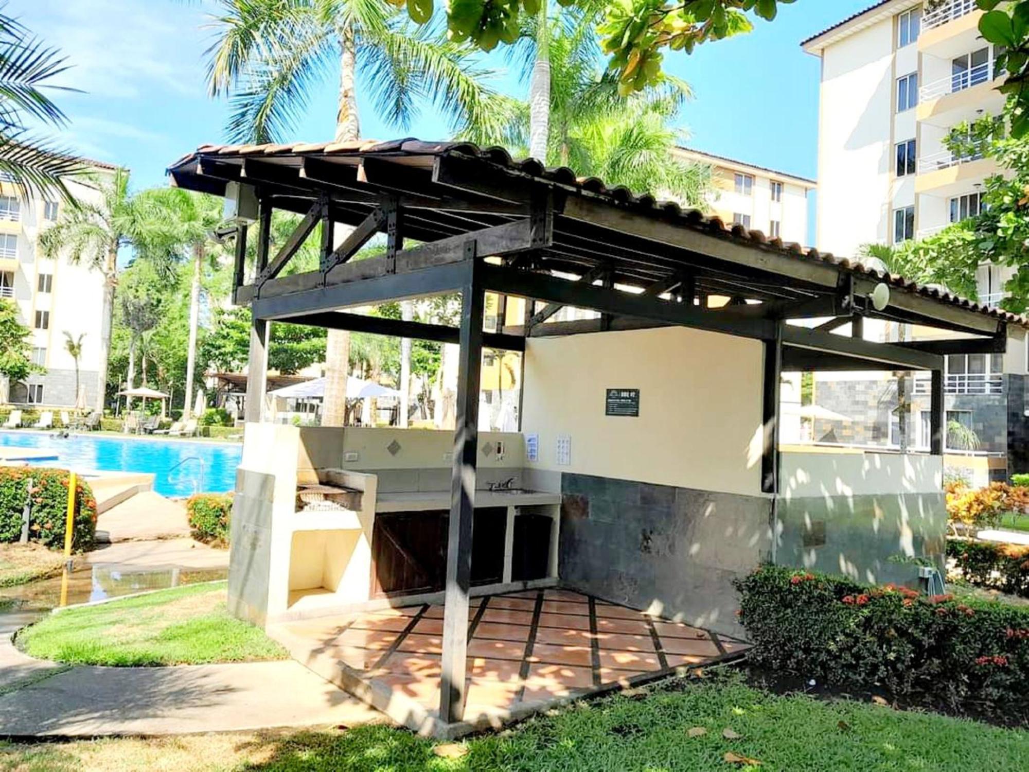 3 Bedroom Condo, Playa Y Surf, Especial Familias Costa Linda 4-19 Apartment