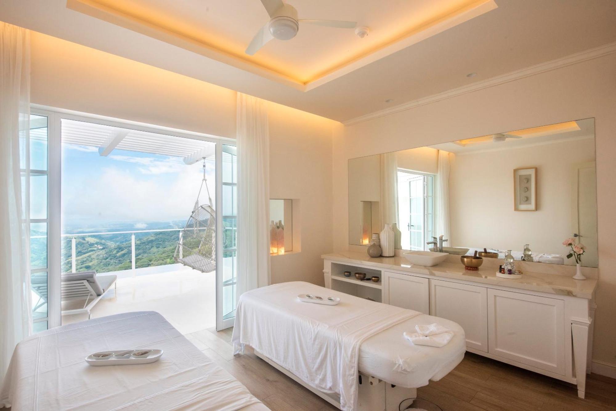 The Retreat Costa Rica - Wellness & 5* Atenas