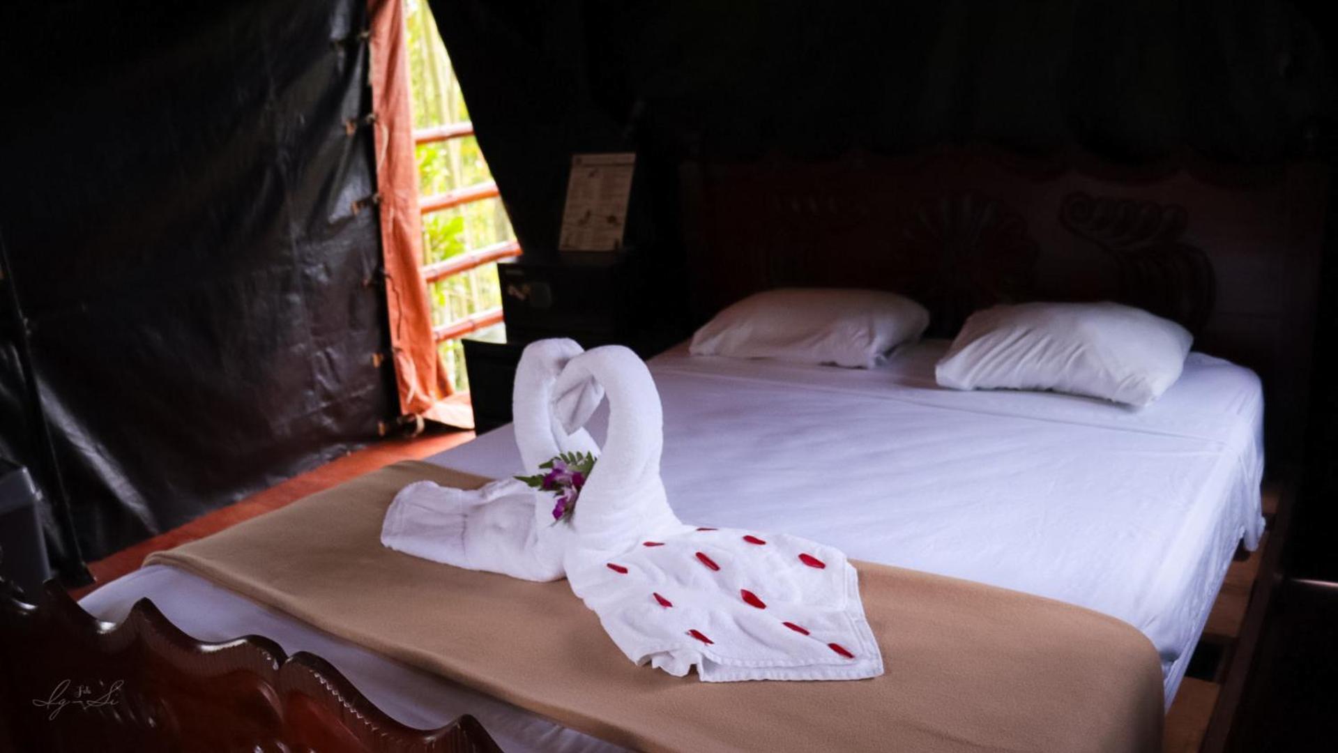 Lodge Essence Arenal & Yoga