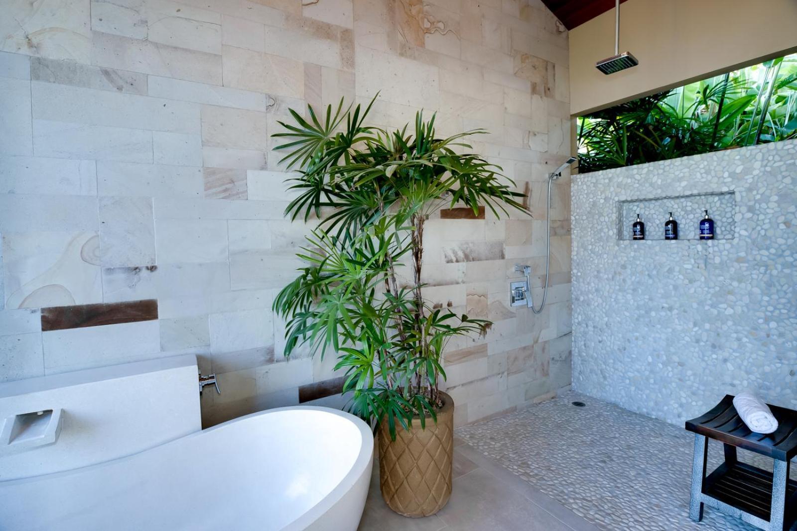 Golden Pineapple Villas-adults Only Hotel