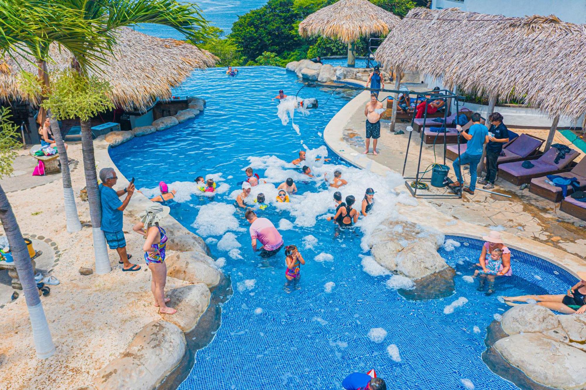 Condovac La Costa 4*