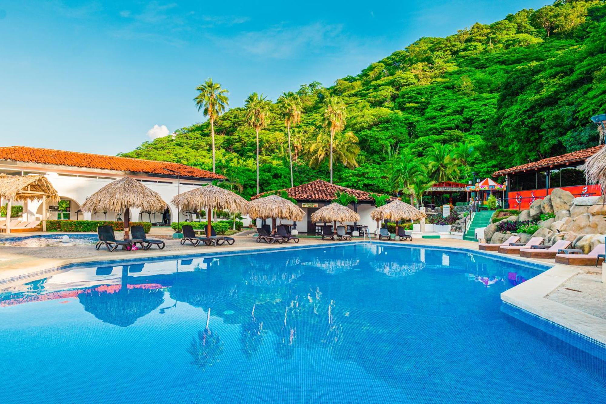 Hotel Condovac La Costa 4*
