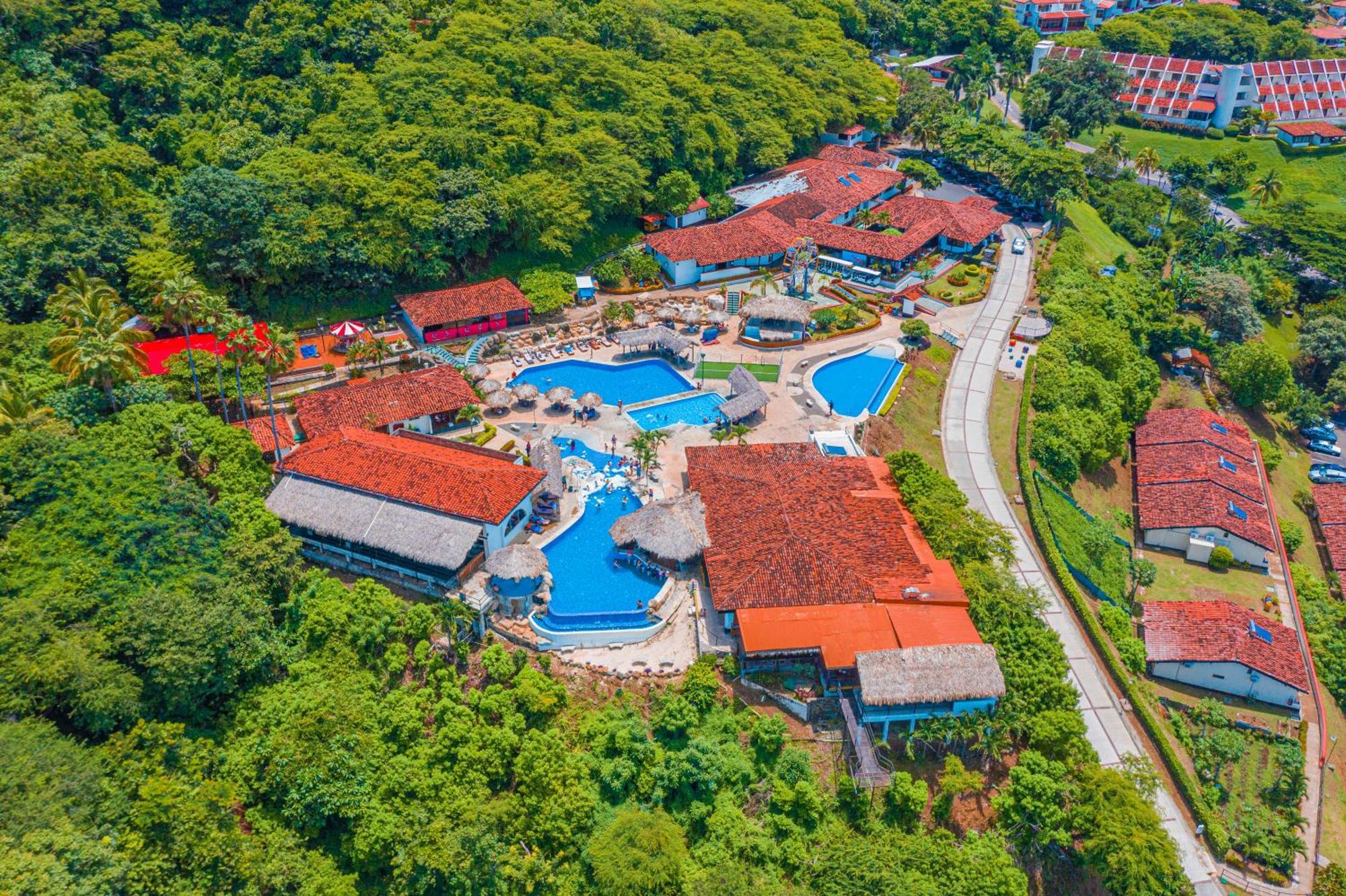 Hotel Condovac La Costa 4*