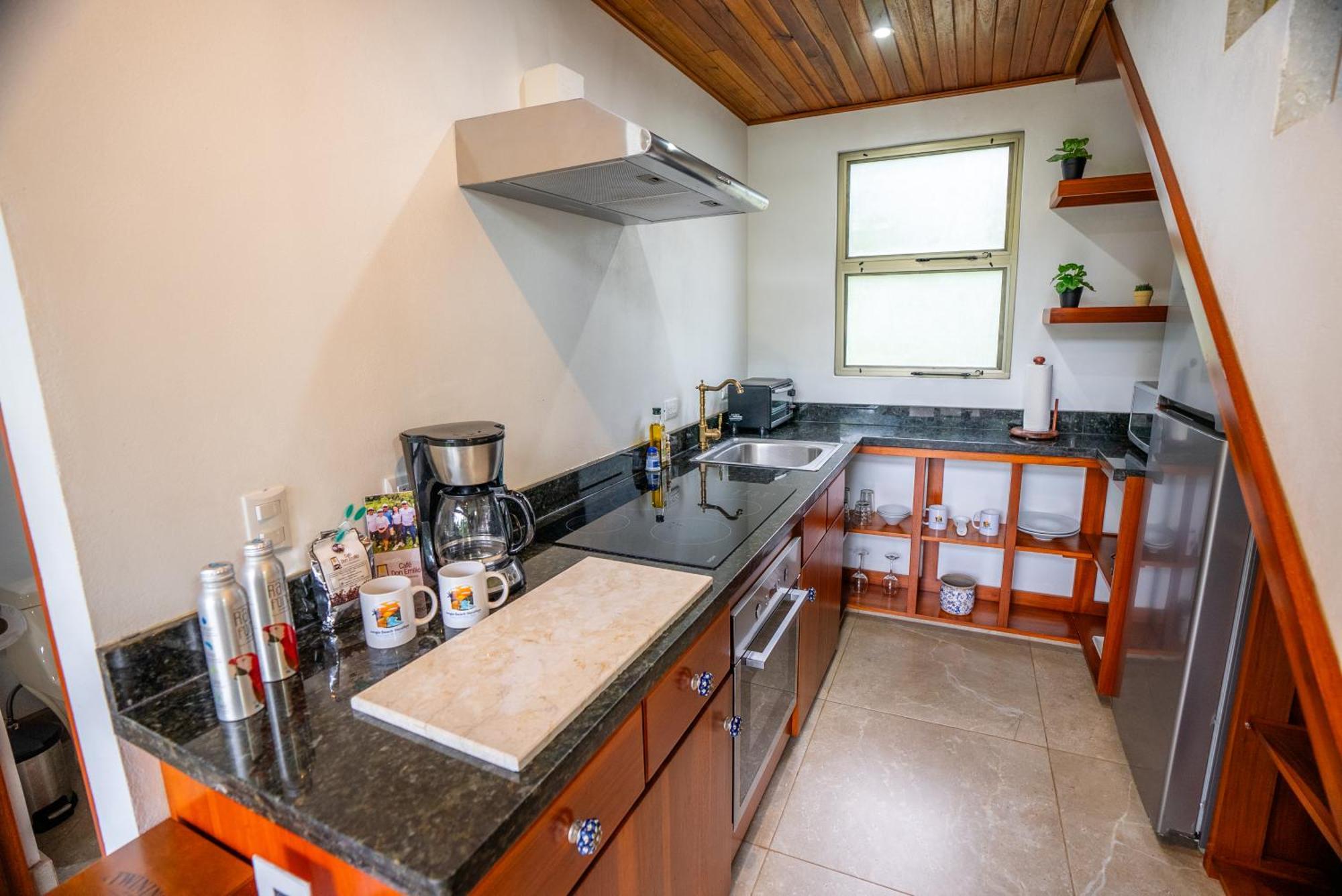 Tortuga Premium Riverfront Jungle With Jacuzzi And Pool