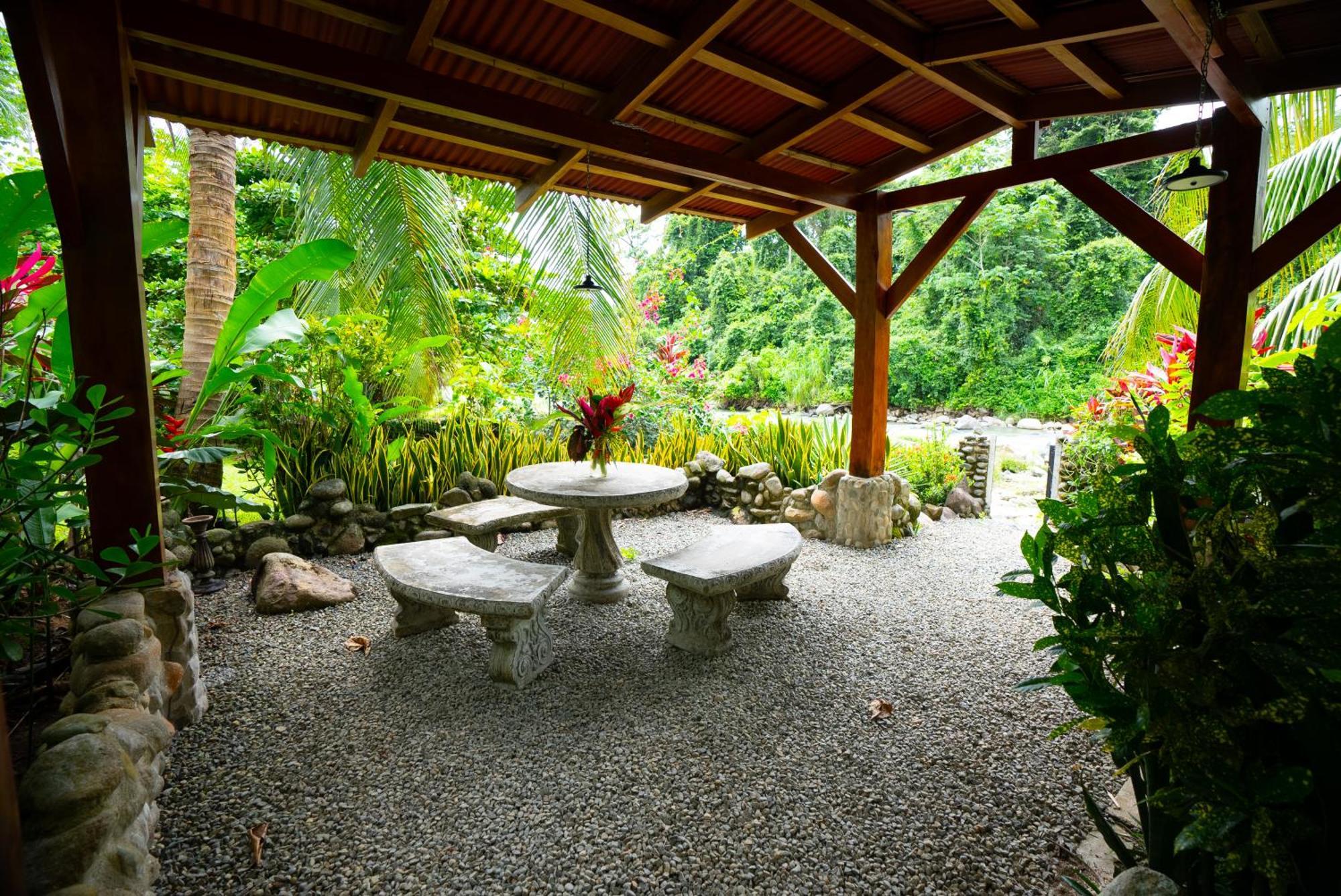 Tortuga Premium Riverfront Jungle With Jacuzzi And Pool
