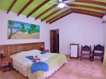 Islas Resort 3*