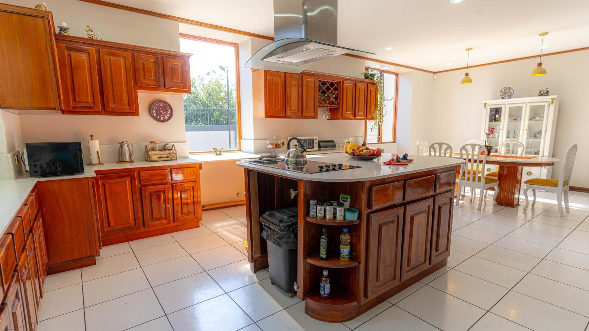 Casa Familiar La Tortuga Bed & Breakfast