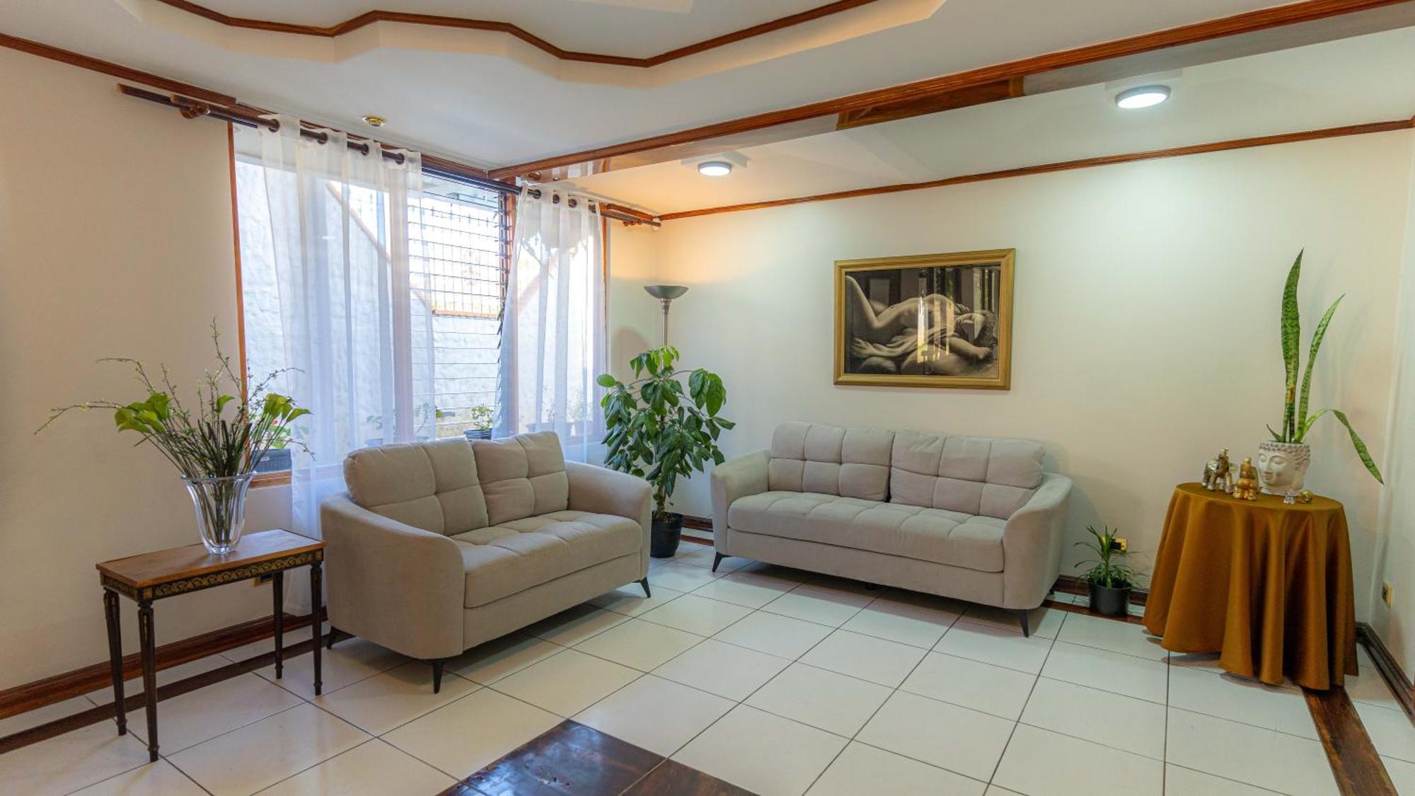 Bed & Breakfast Casa Familiar La Tortuga 3*