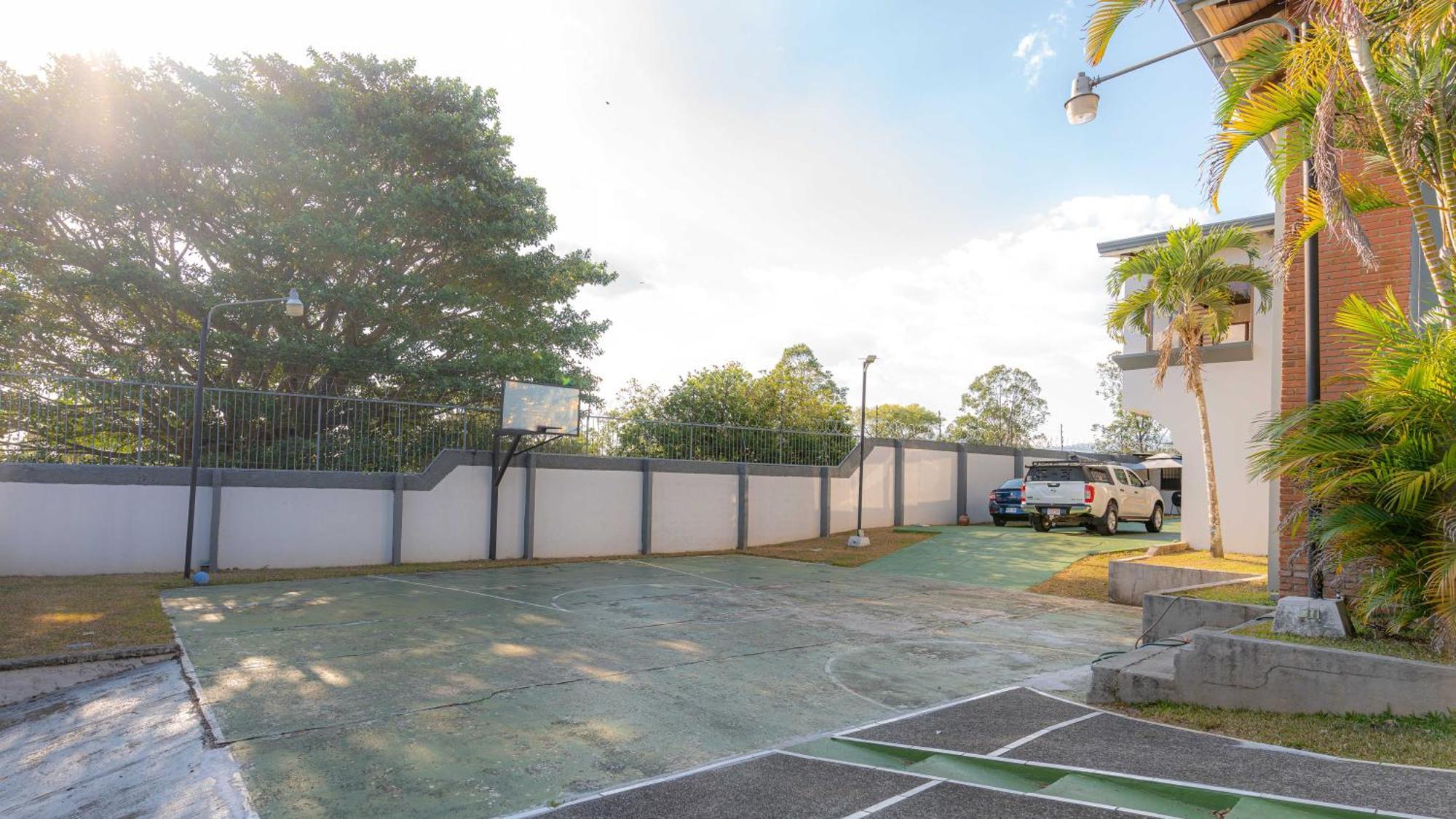 Bed & Breakfast Casa Familiar La Tortuga Heredia