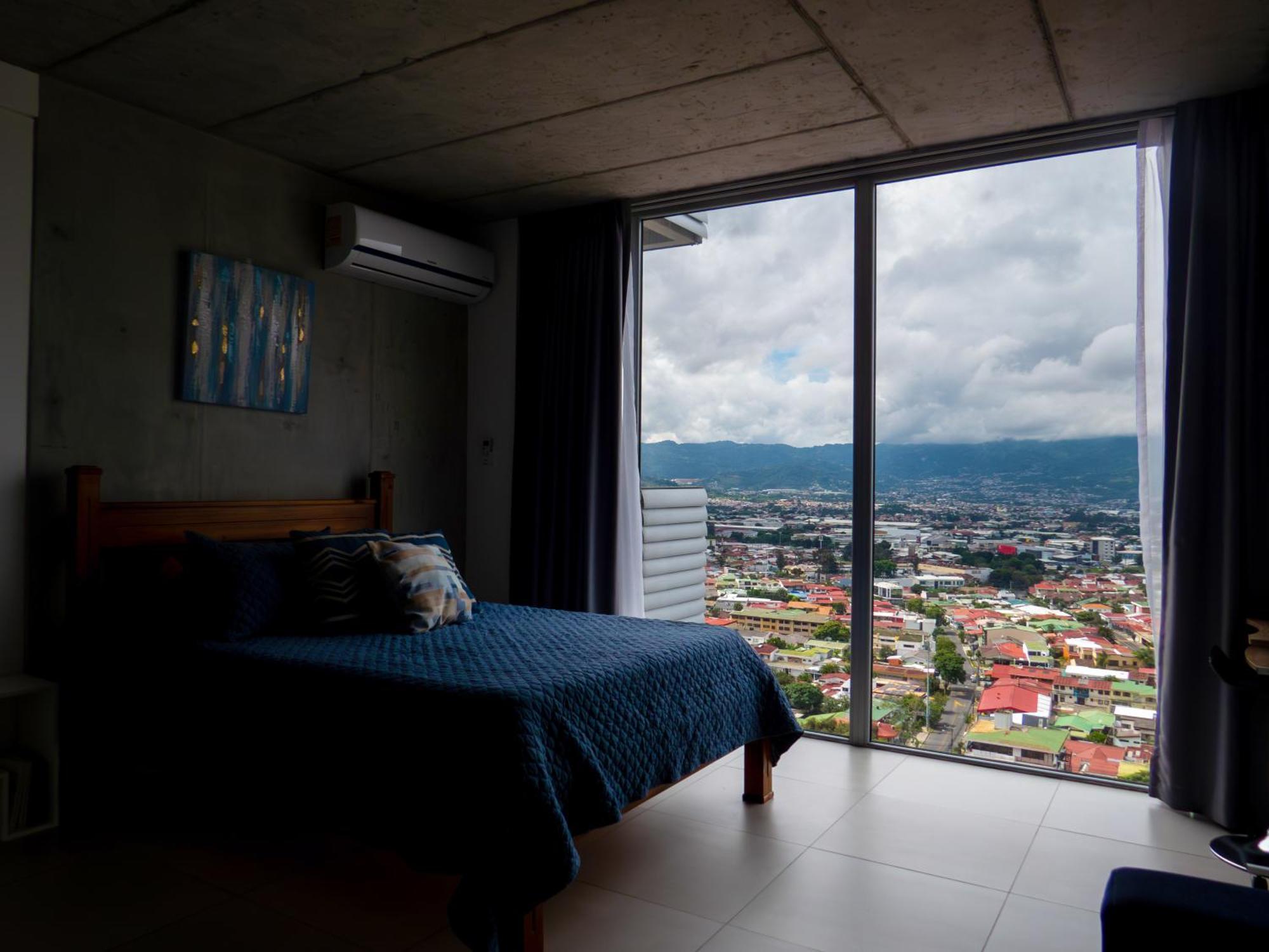 Ifreses, Study Full Equipped Whith Pool, Air- Conditioning, Spectacular View Of The City, Parking With Additional Payment * Curridabat