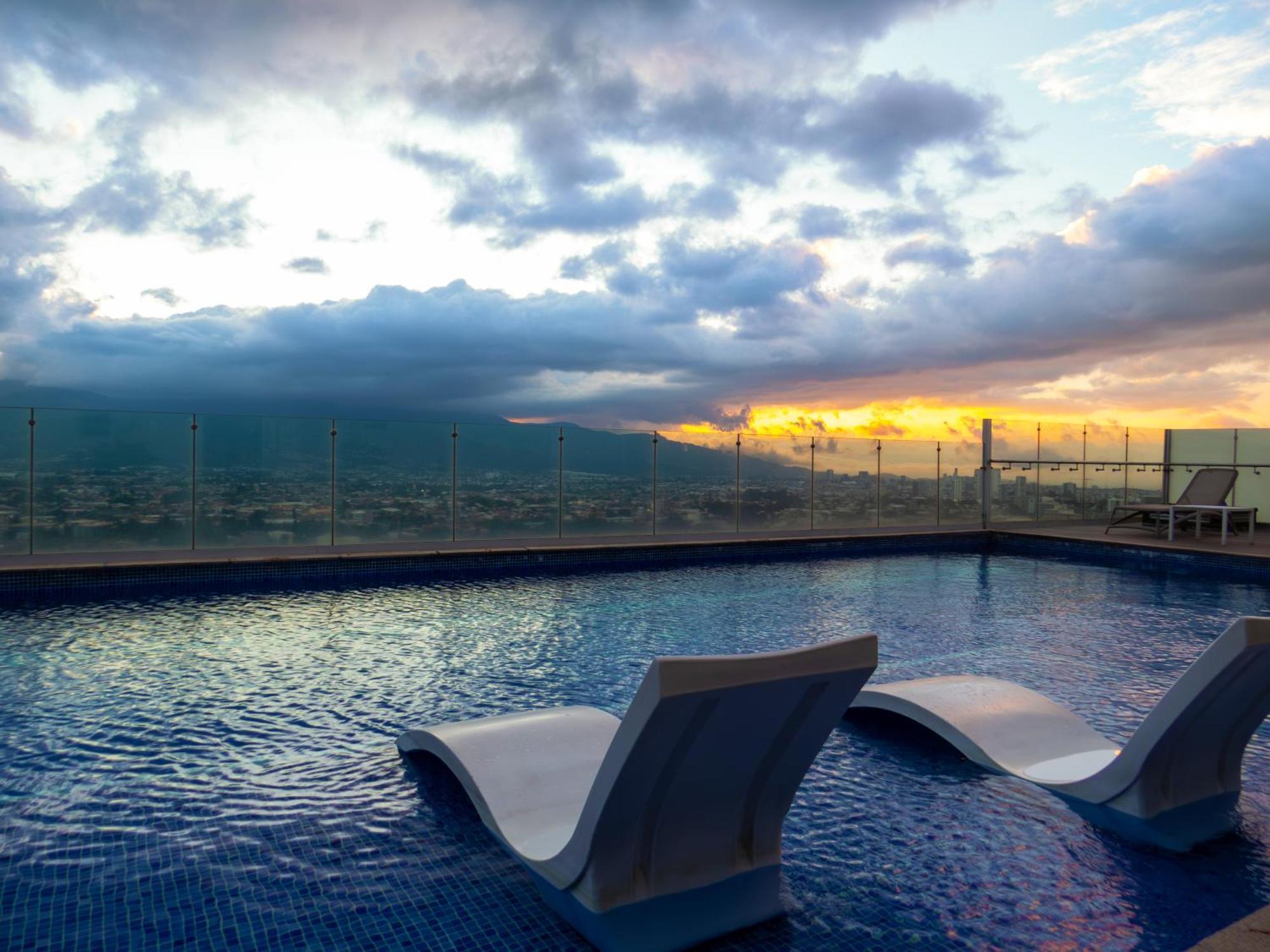 Ifreses, Study Full Equipped Whith Pool, Air- Conditioning, Spectacular View Of The City, Parking With Additional Payment Apartment