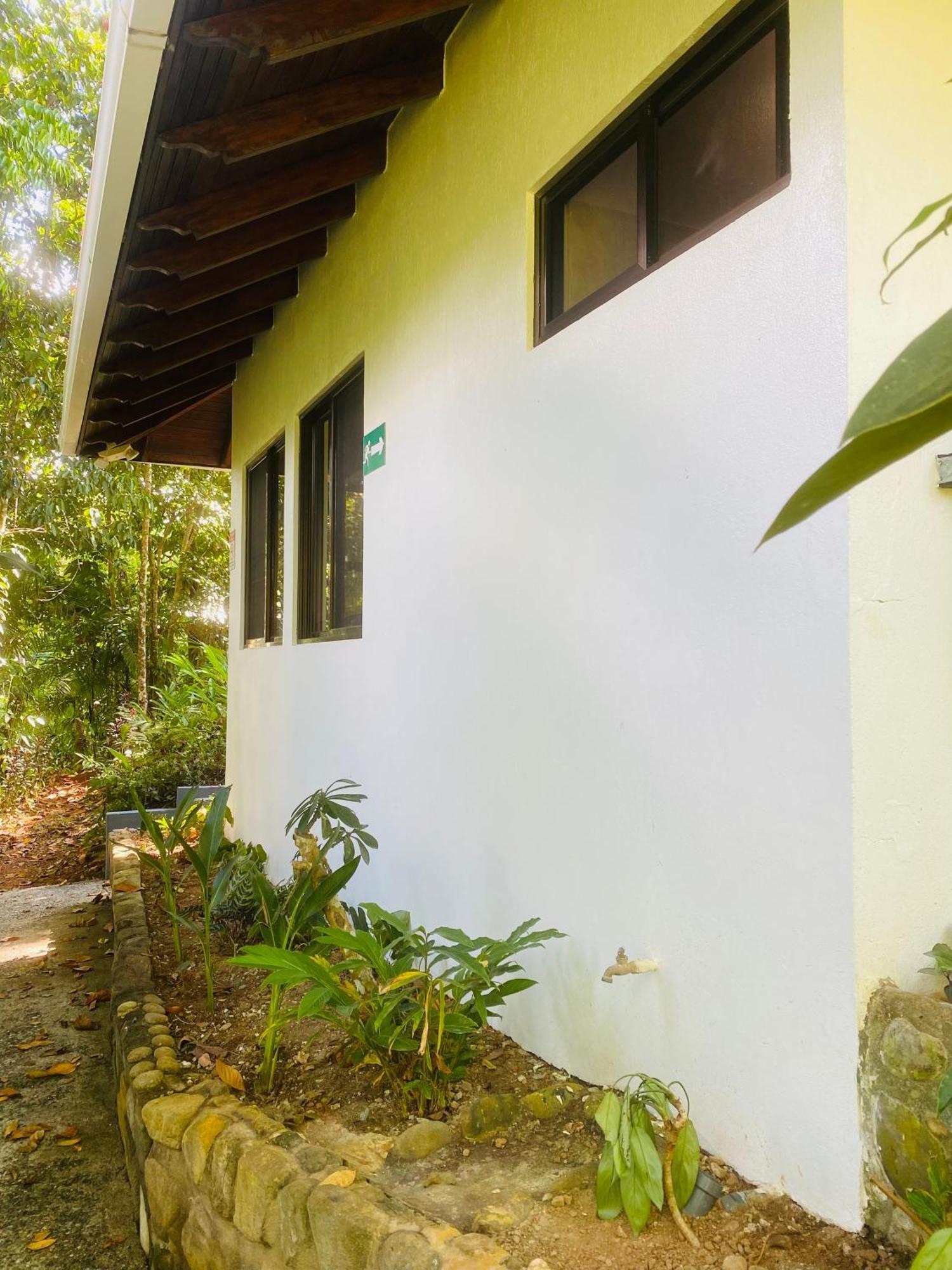 Villa En El Bosque