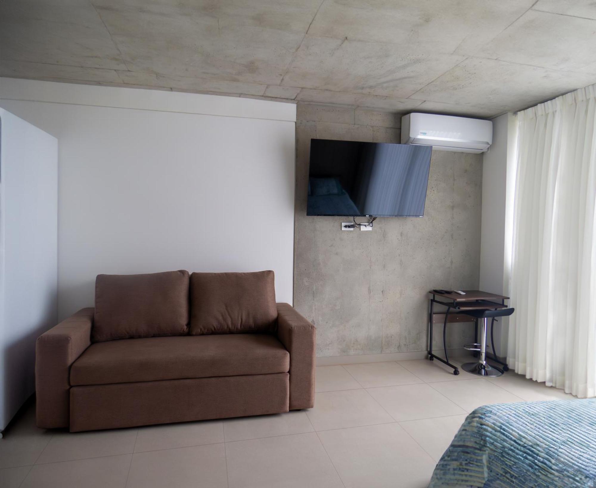 Ifreses, Study Full Equipped Whith Pool, Air- Conditioning, Spectacular View Of The City, Parking With Additional Payment Curridabat