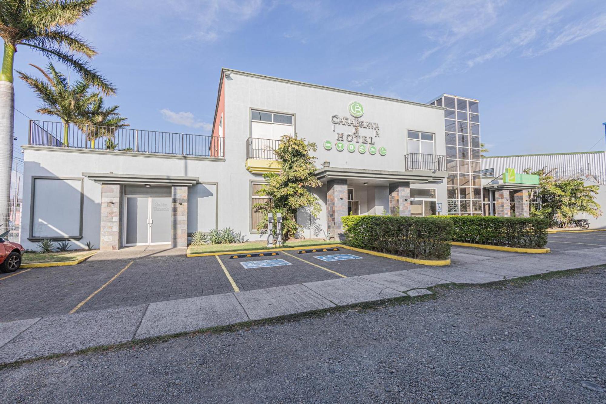 Cana Brava Hotel