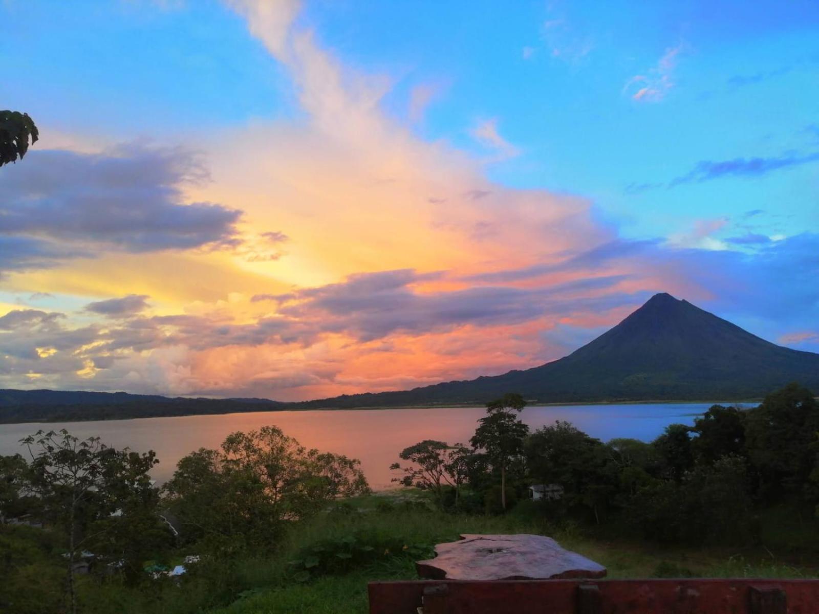 Sunset La Fortuna