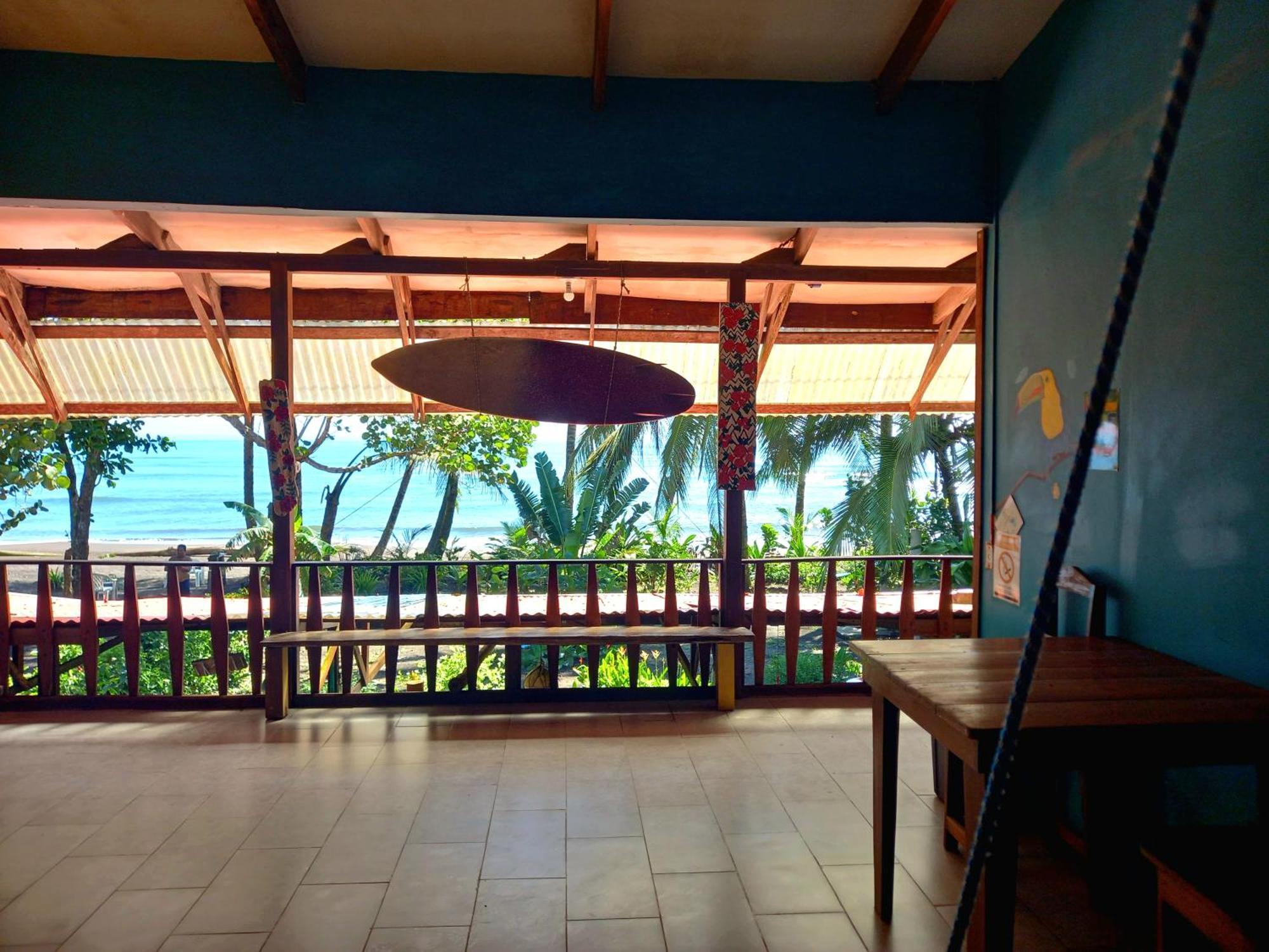 Lodge Tortuguero Adventures Beach House Tortuguero