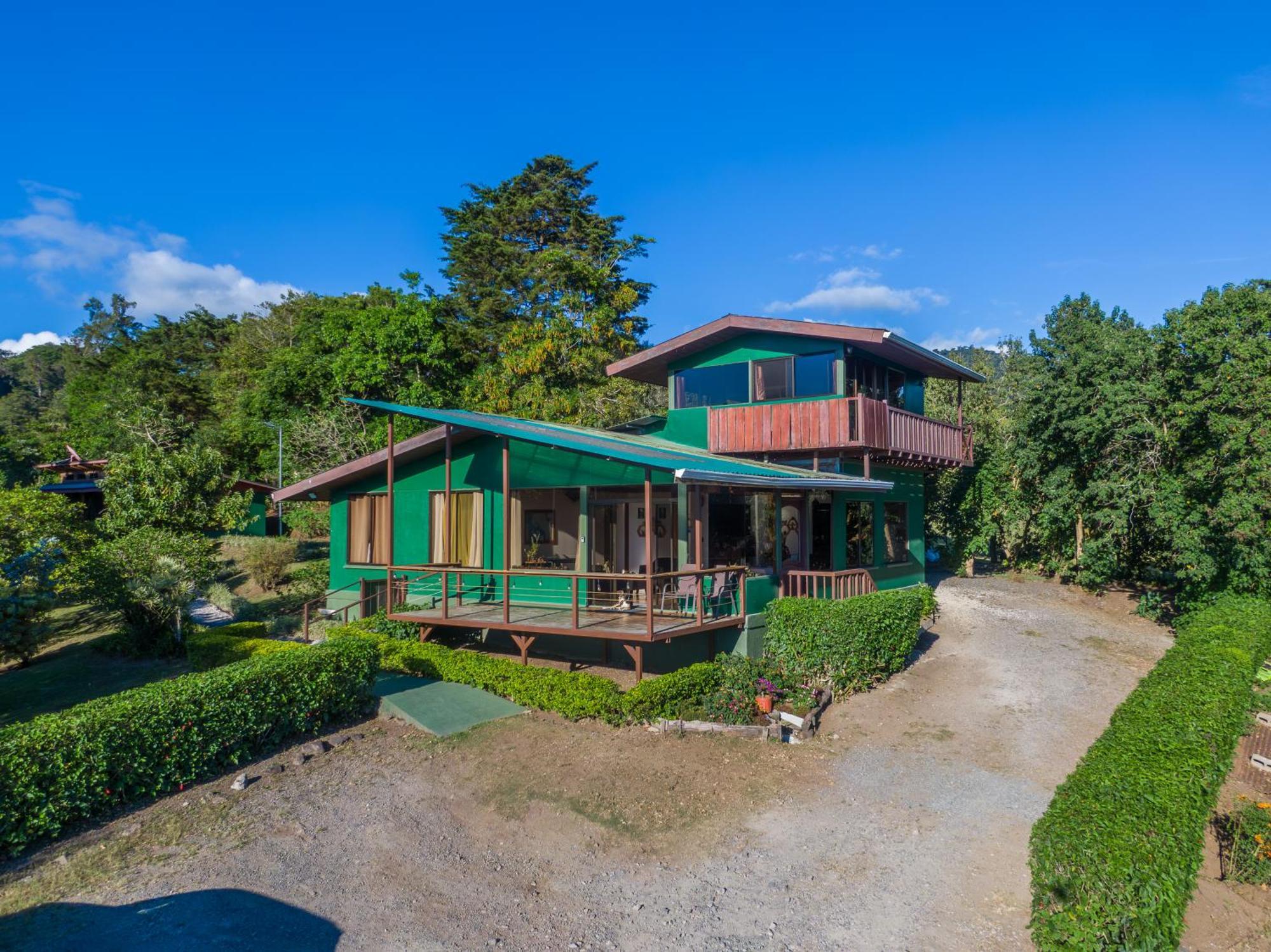 Campo Verde B&B - Monteverde Costa Rica Bed & Breakfast 2*