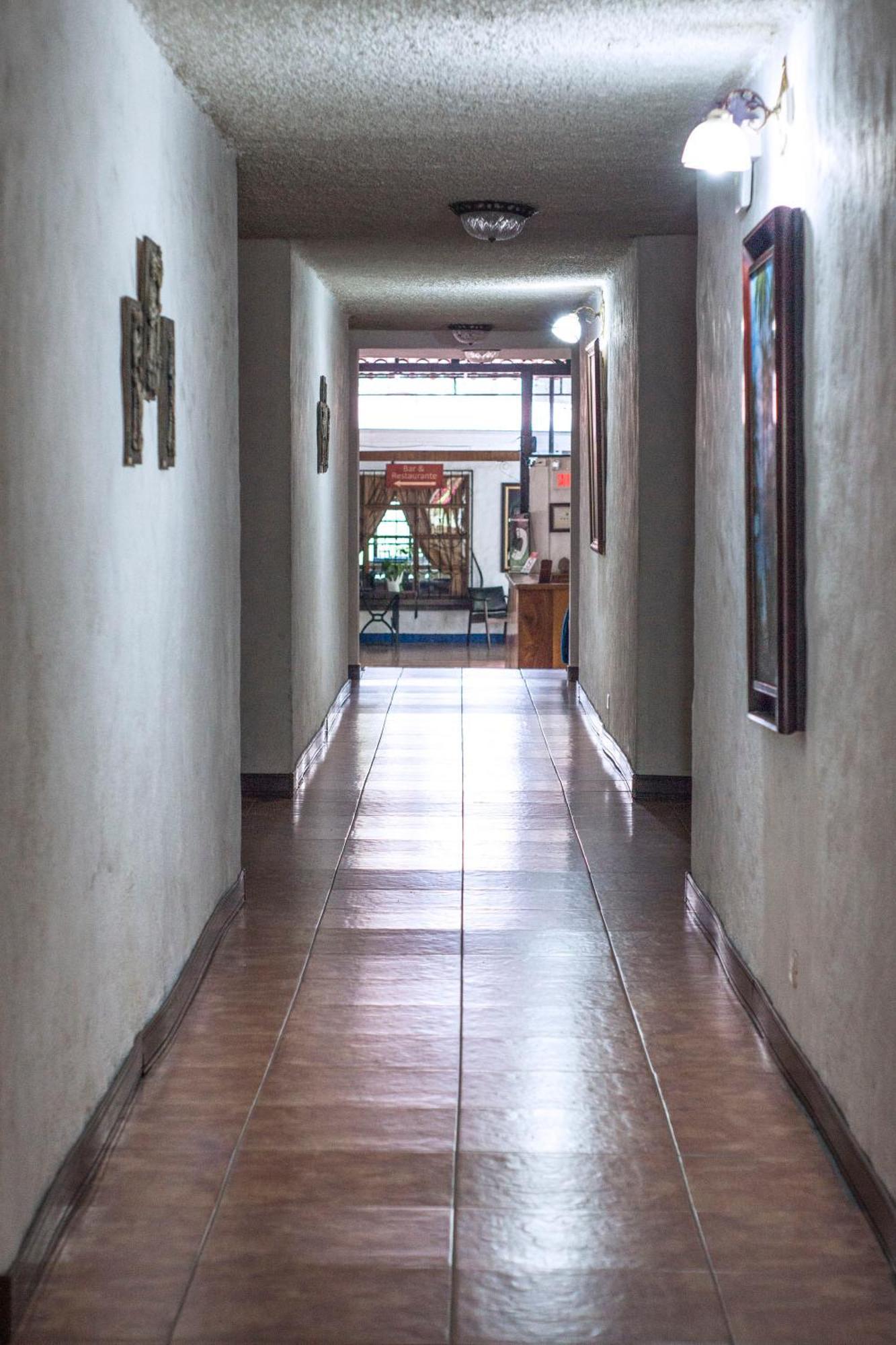 Aeropuerto Hotel 3*