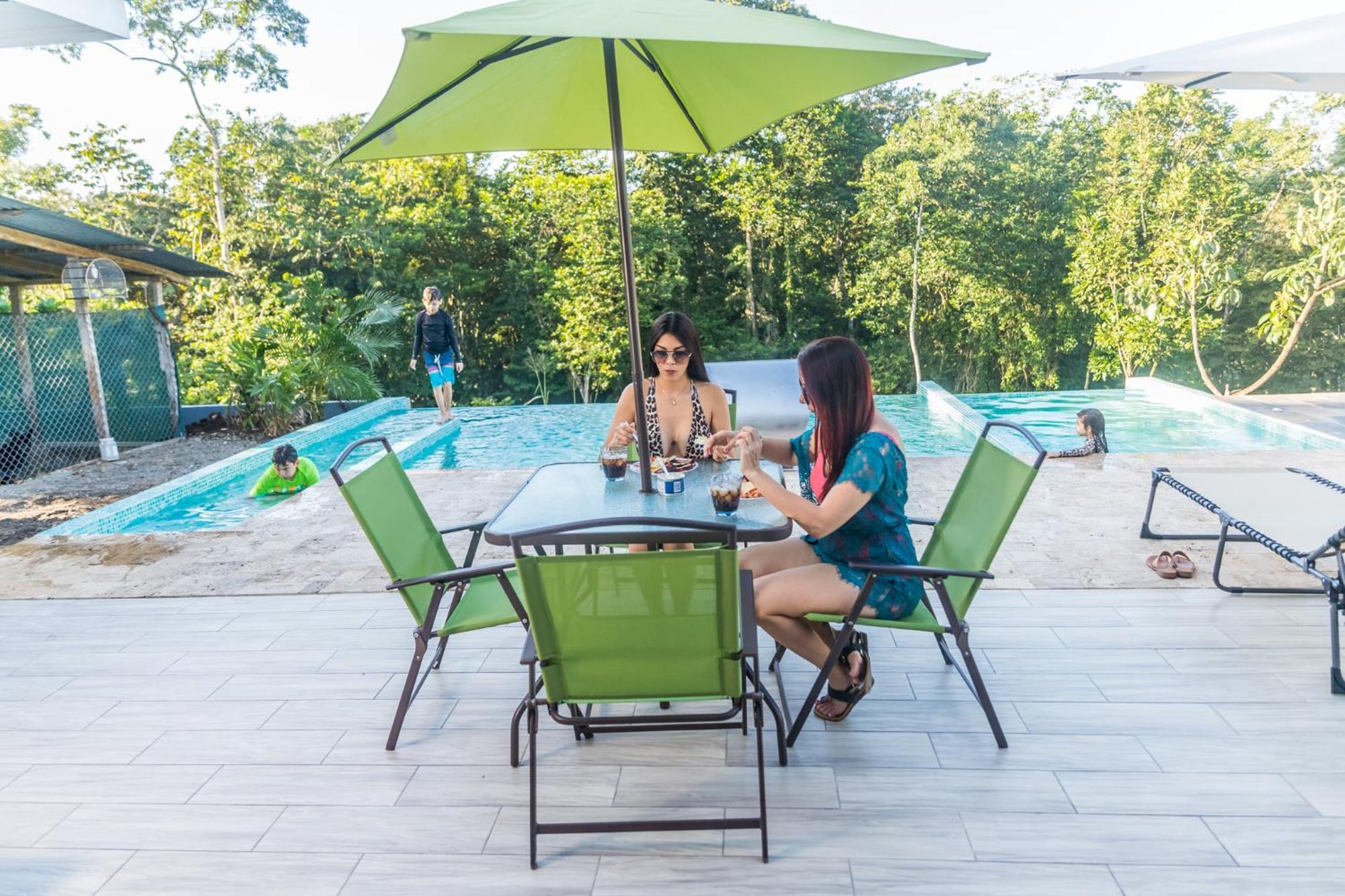 Hotel Iguanas Arenal Volcano *